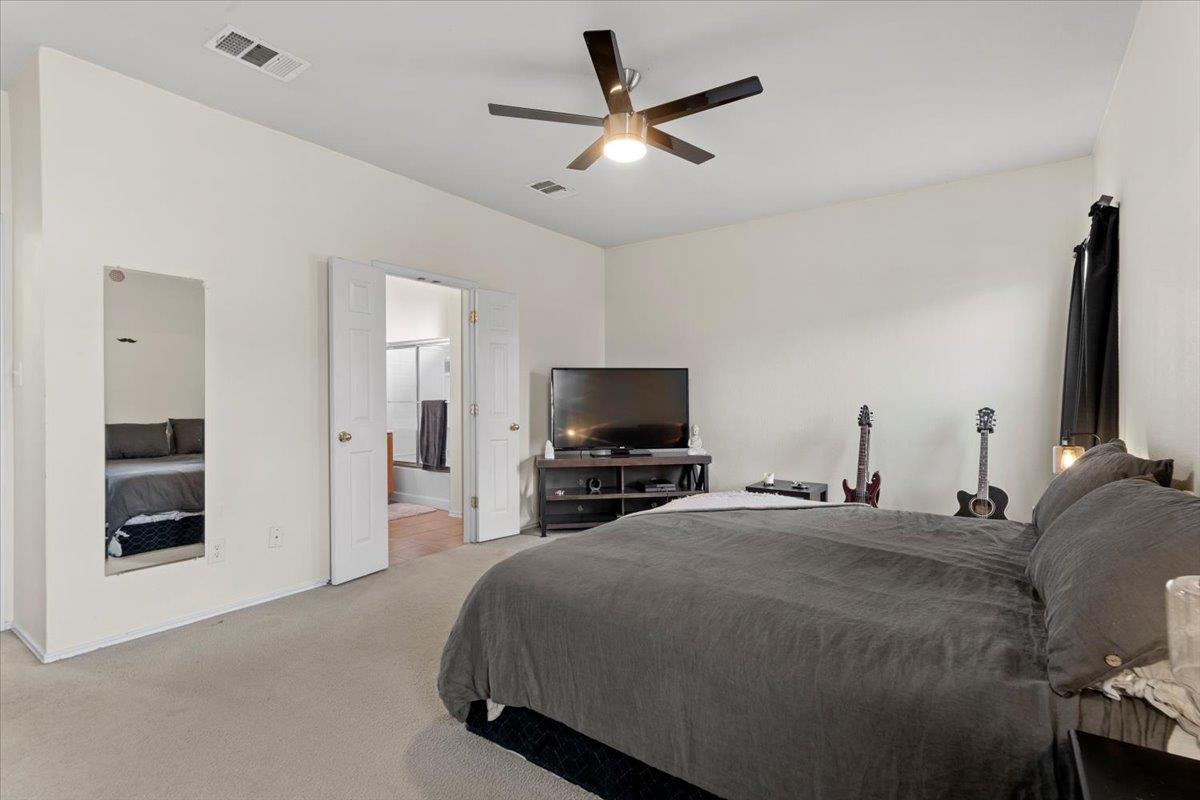 112 Flinn St, Hutto, TX 78634