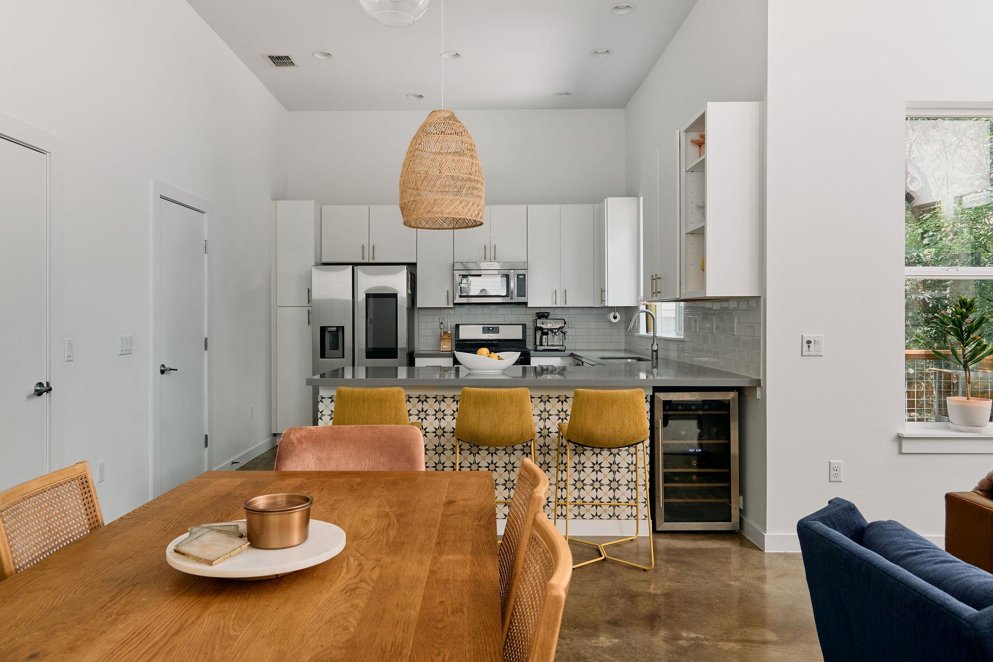 3001 Del Curto Rd # 14, Austin, TX 78704