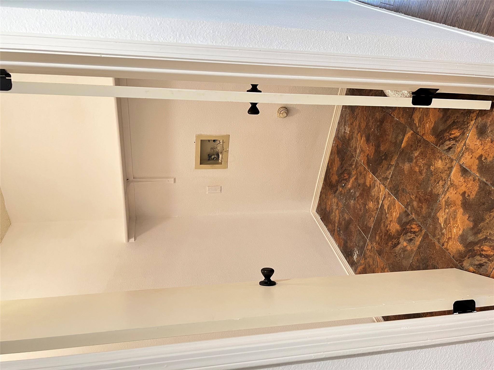 9005 Marthas Dr, Austin, TX 78717