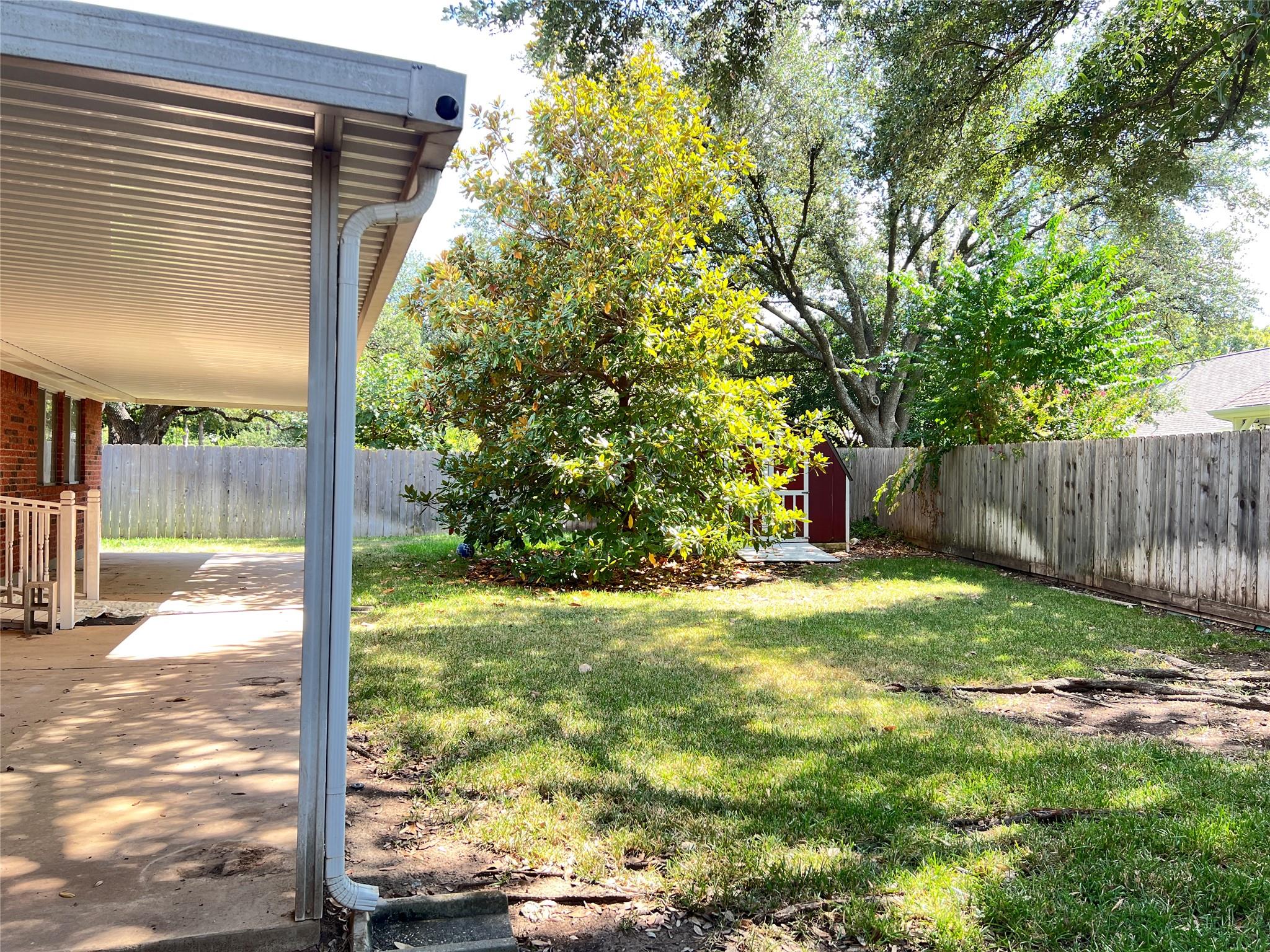 9005 Marthas Dr, Austin, TX 78717