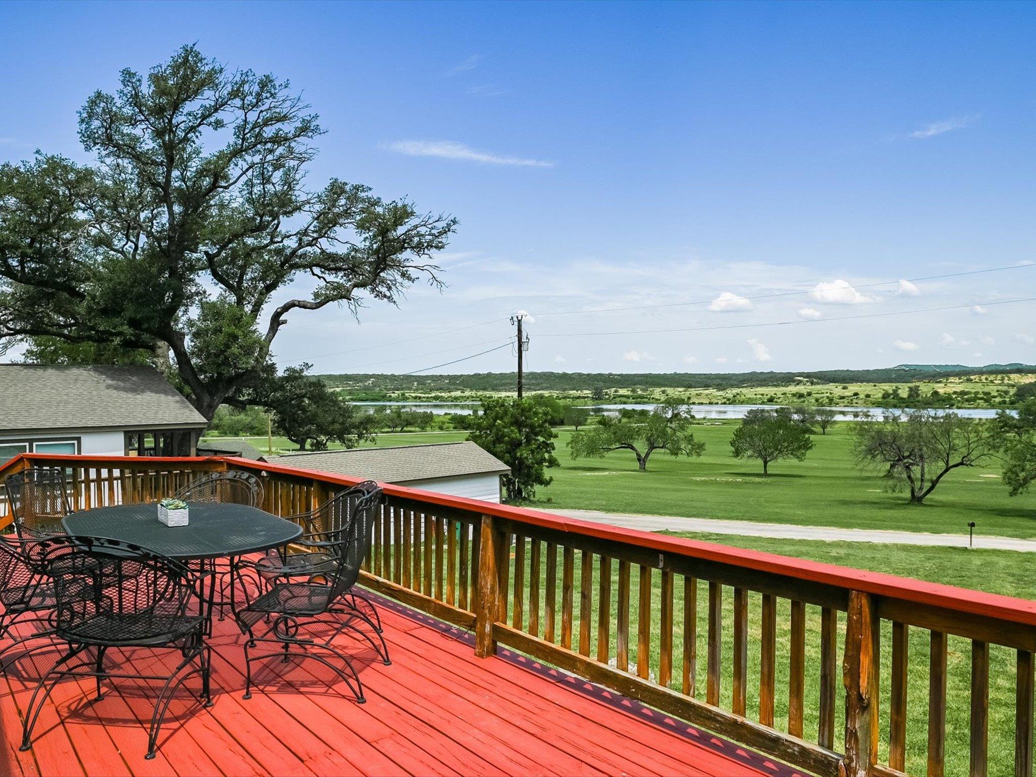 223 Golf Course Dr, Spicewood, TX 78669