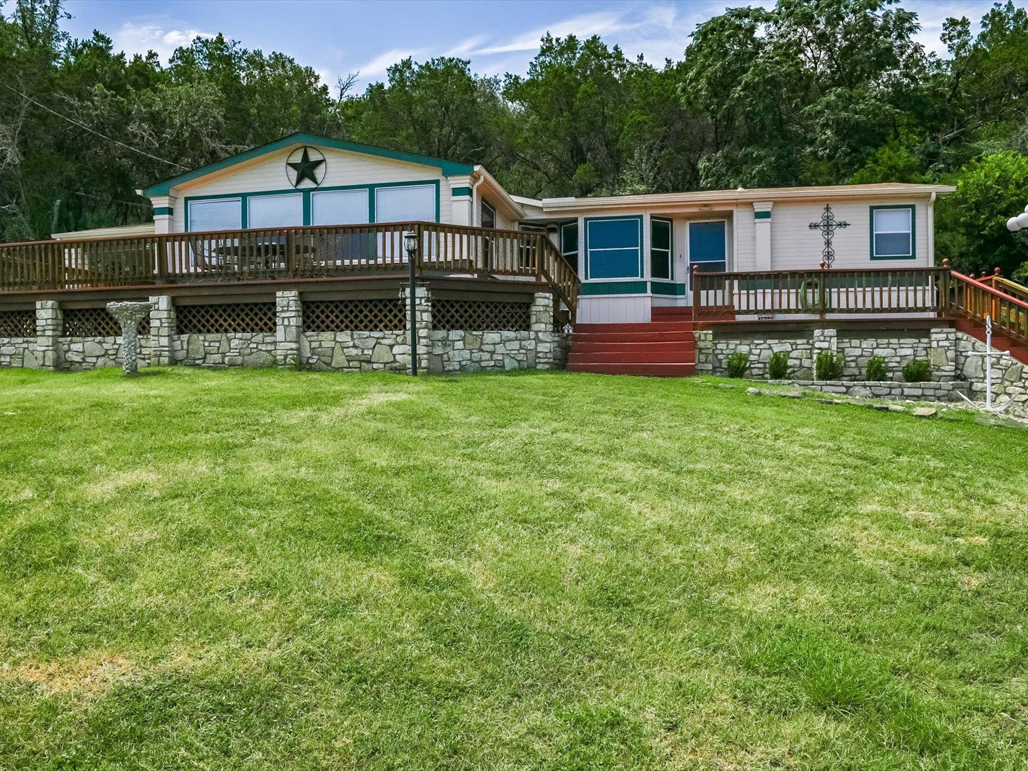 223 Golf Course Dr, Spicewood, TX 78669