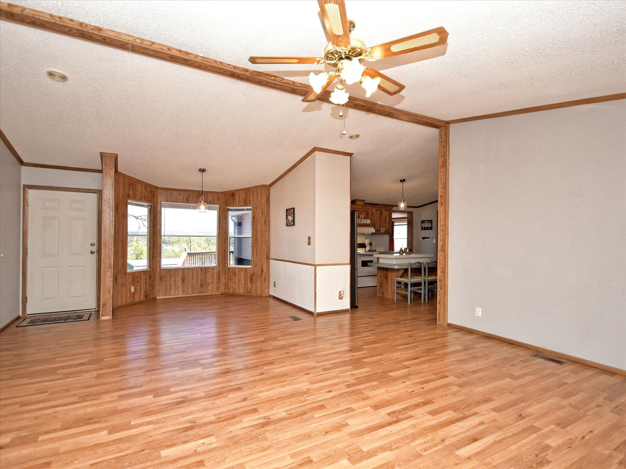 223 Golf Course Dr, Spicewood, TX 78669