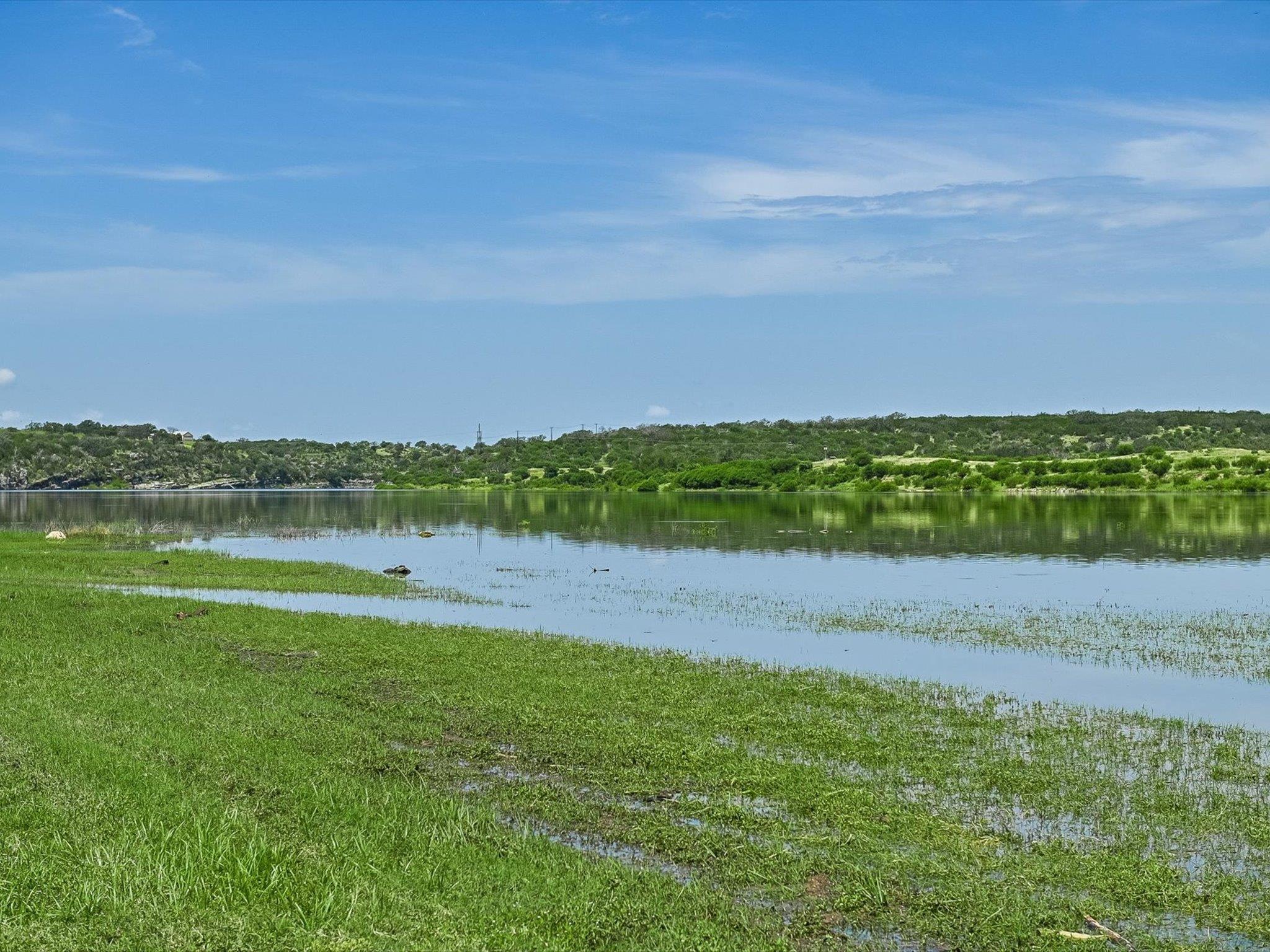 223 Golf Course Dr, Spicewood, TX 78669