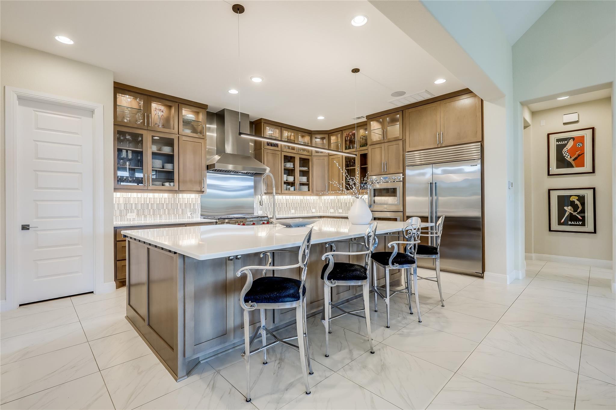 2212 Normandy Vw, Leander, TX 78641