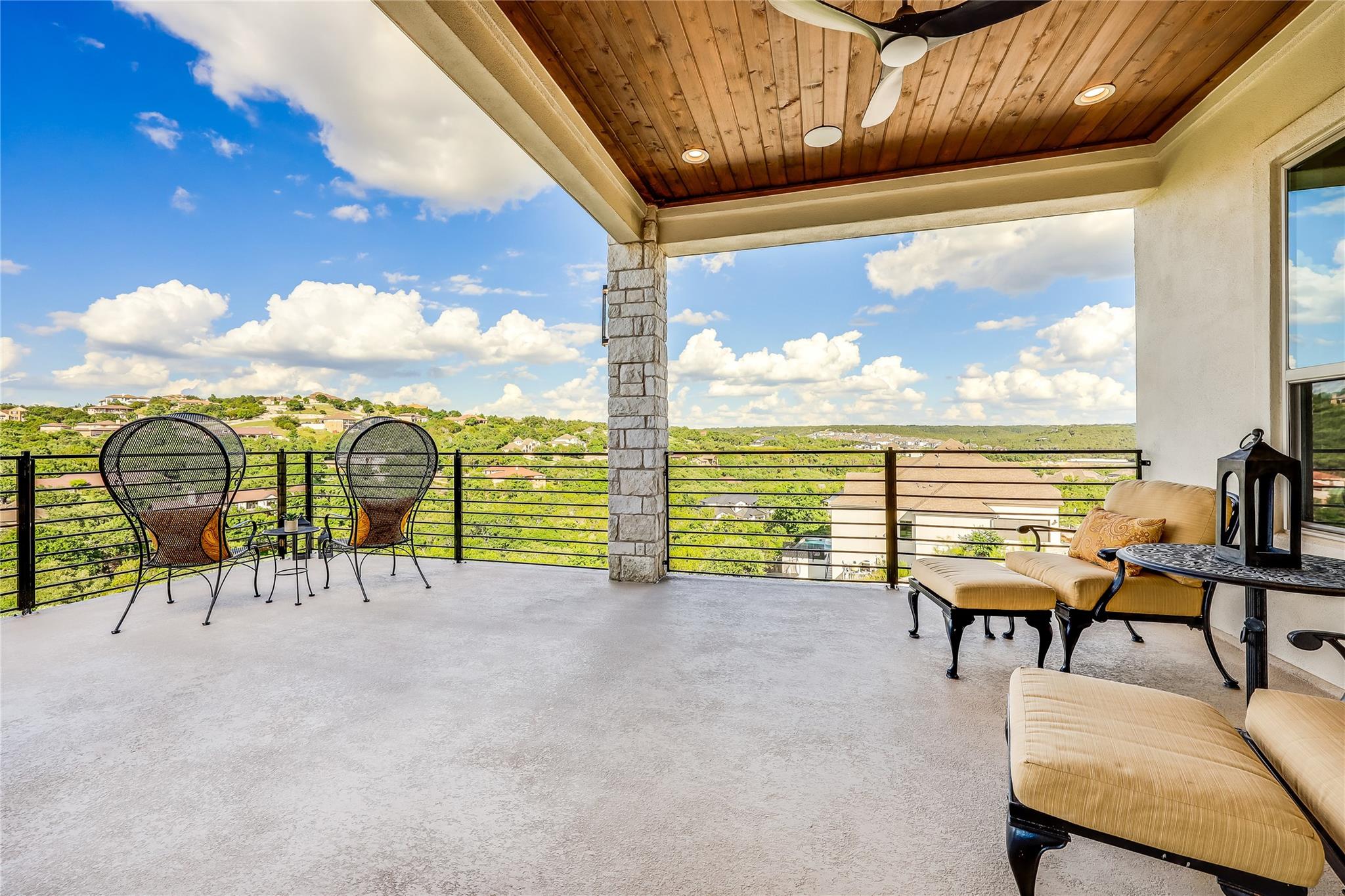 2212 Normandy Vw, Leander, TX 78641