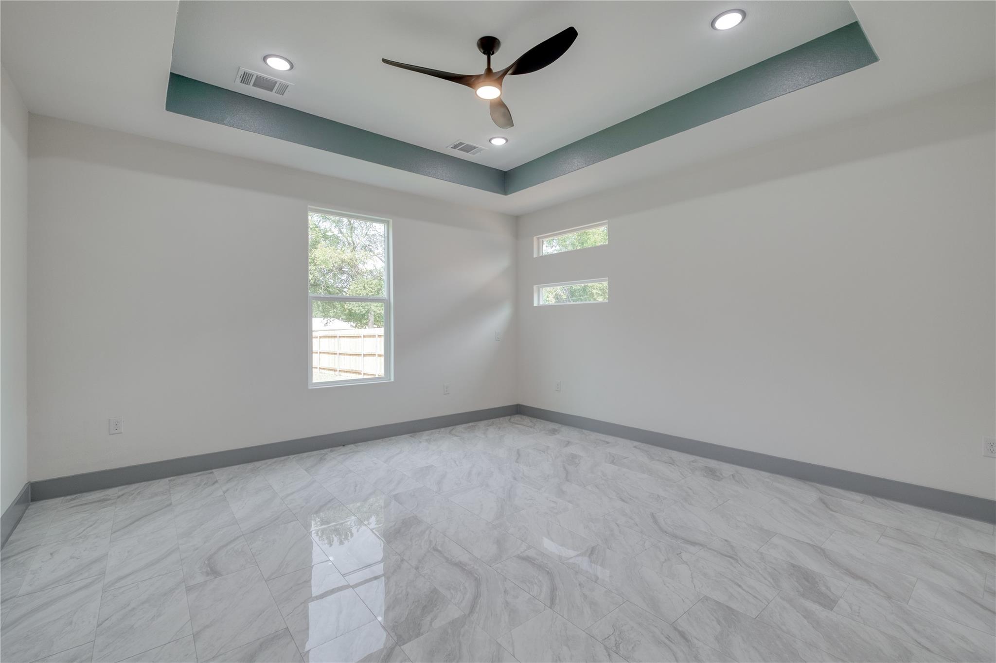 204 Washington St, Elgin, TX 78621