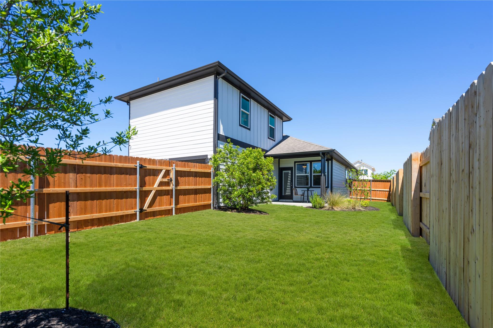 2428 Ekvall Dr, Round Rock, TX 78665