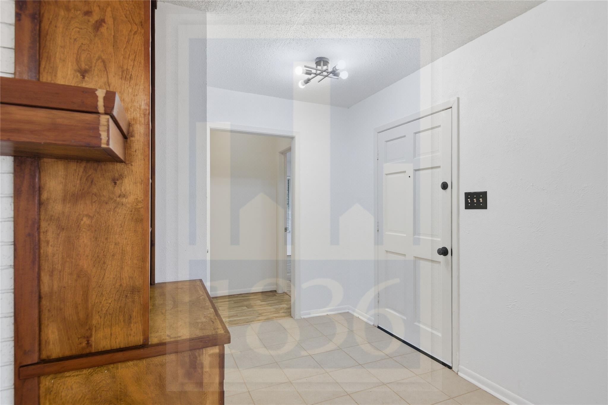 609 Carlos G Parker Blvd NW, Taylor, TX 76574