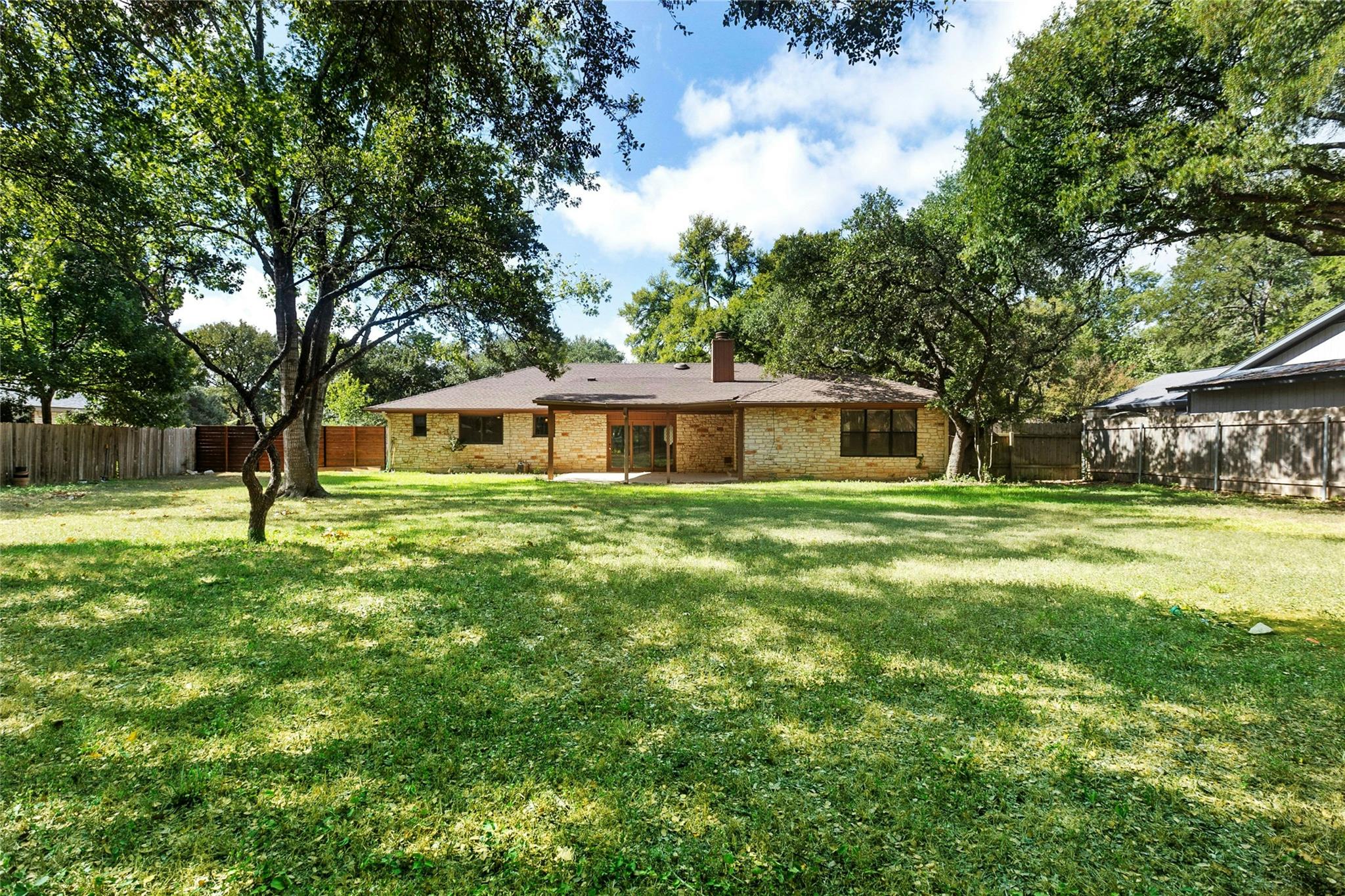 3502 Apache Forest Dr, Austin, TX 78739