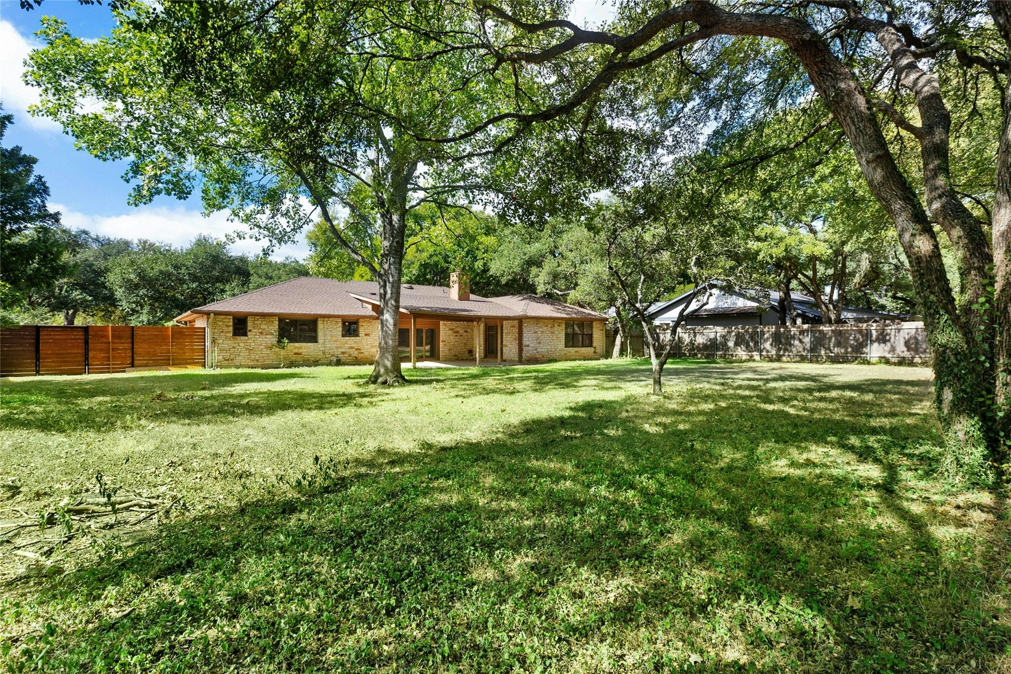 3502 Apache Forest Dr, Austin, TX 78739