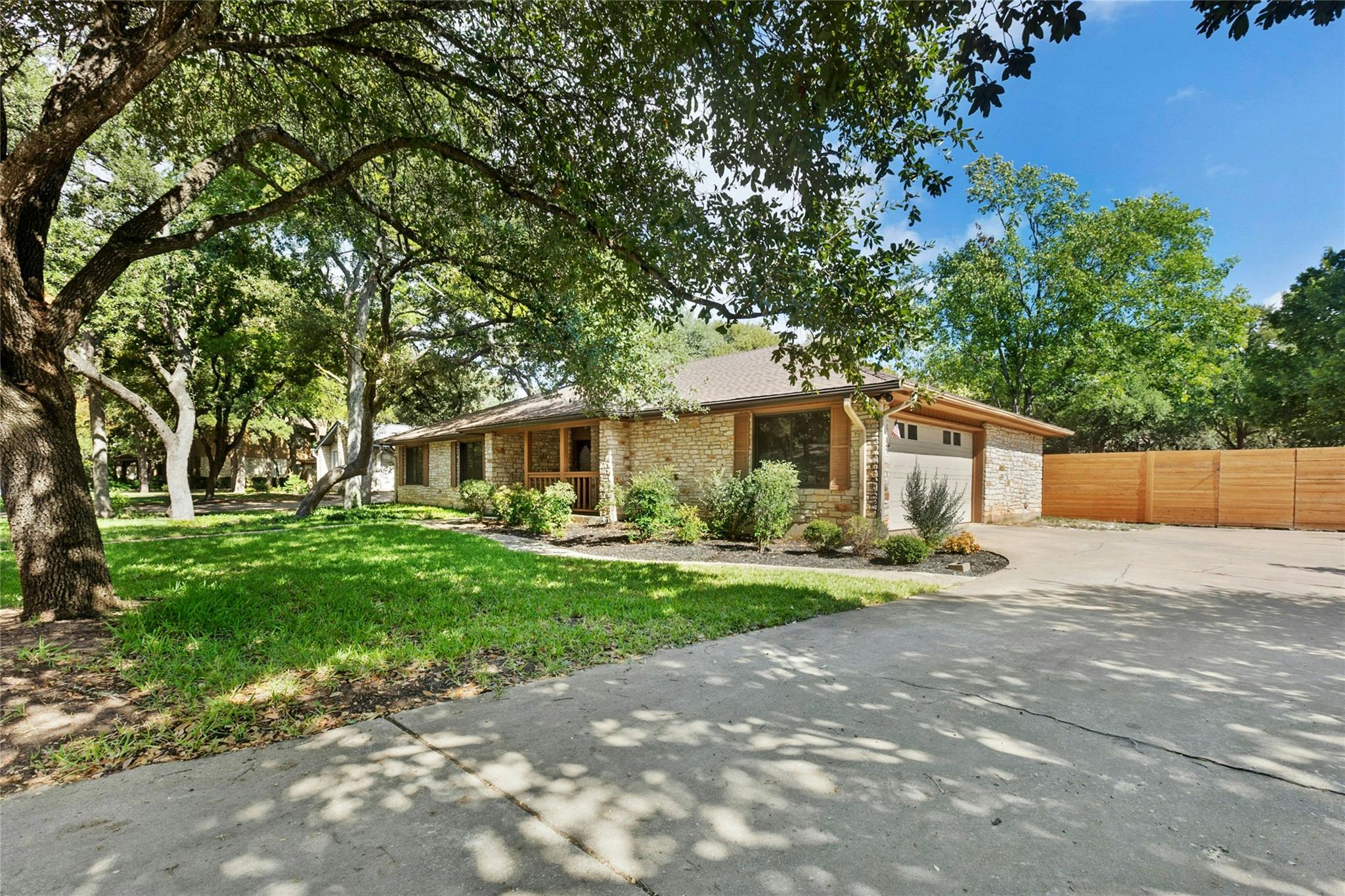 3502 Apache Forest Dr, Austin, TX 78739