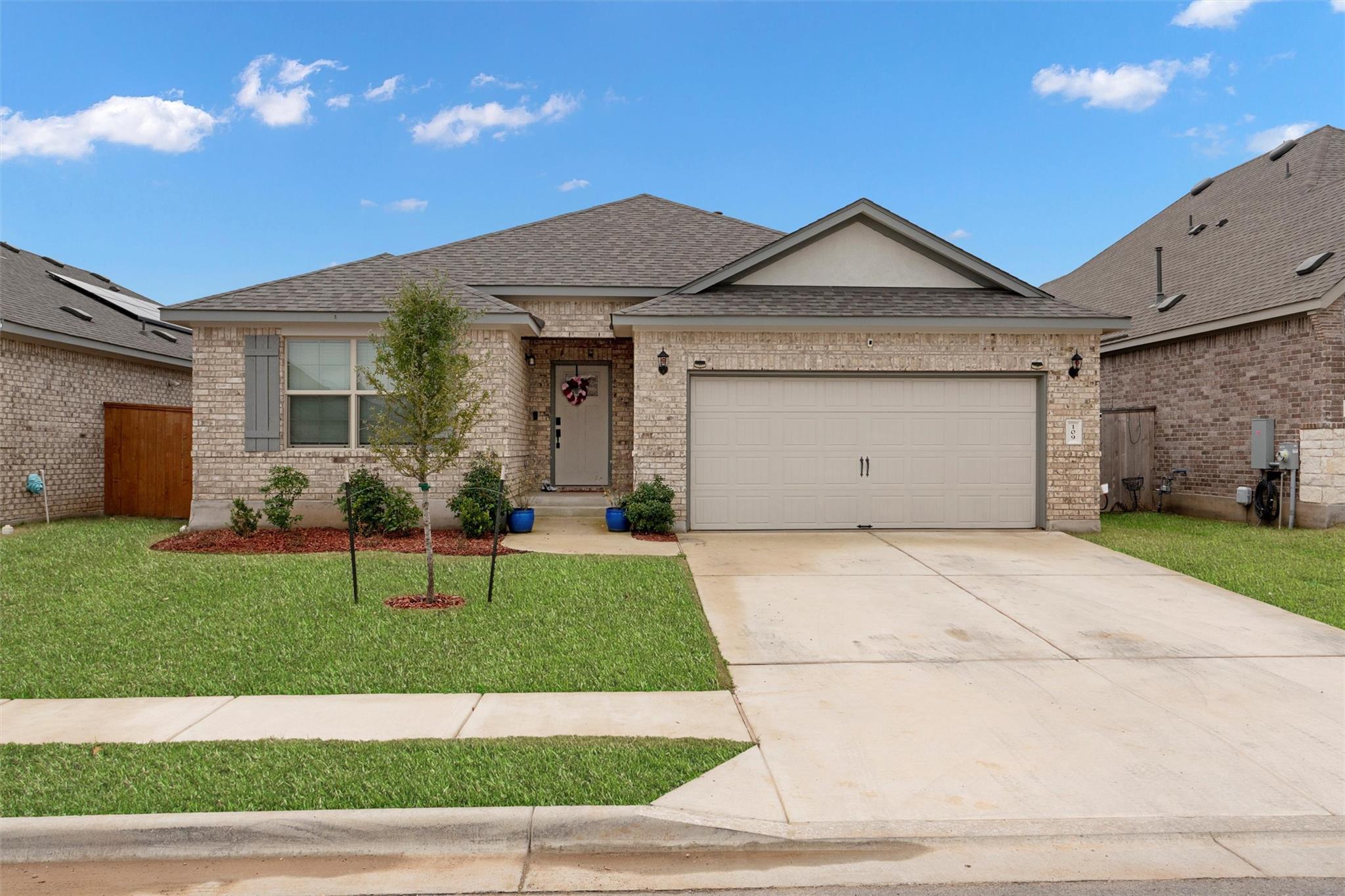 109 Acacia Pass, Bastrop, TX 78602