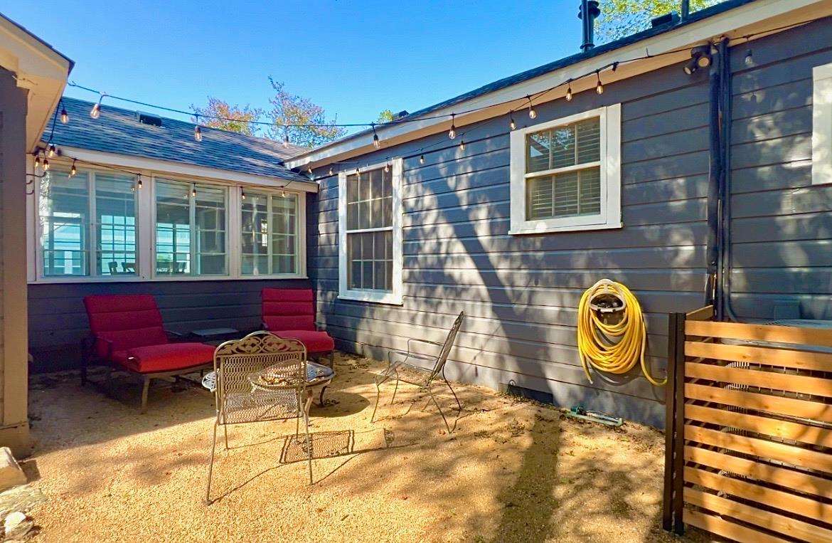 1707 LEXINGTON St, Taylor, TX 76574