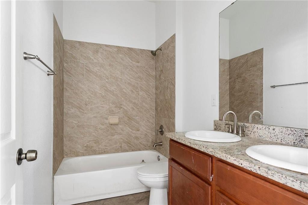 1310 Hausman Dr # A, Lockhart, TX 78644