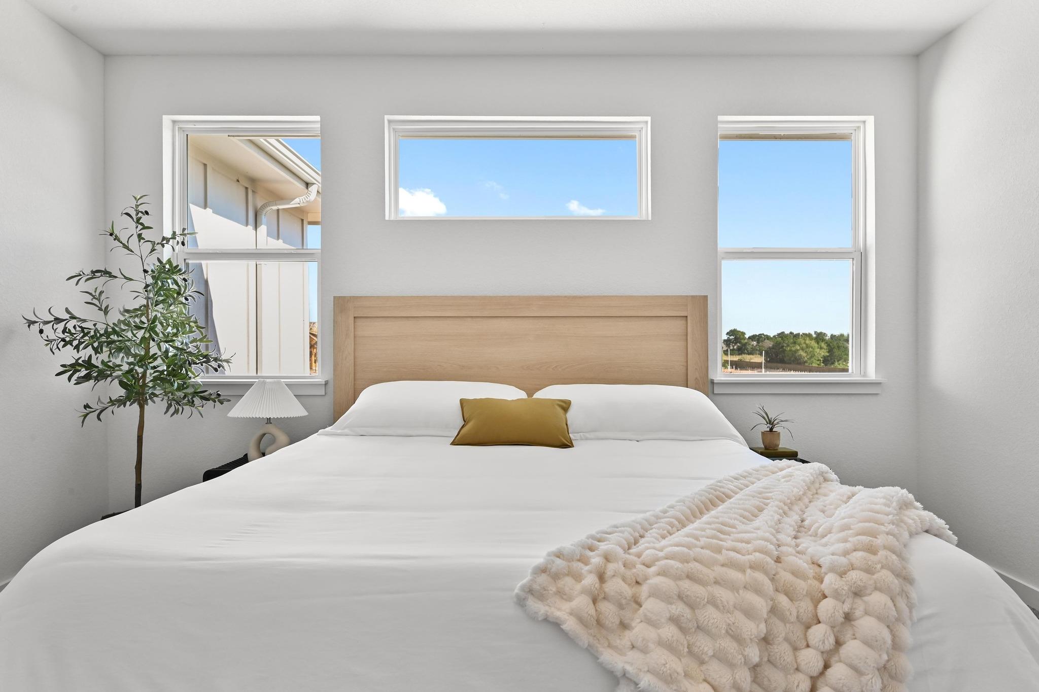 521 Burlington Dr # B, Buda, TX 78610