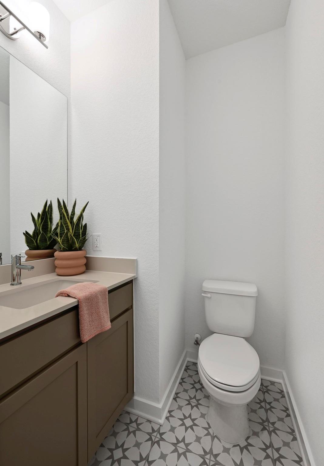 521 Burlington Dr # B, Buda, TX 78610