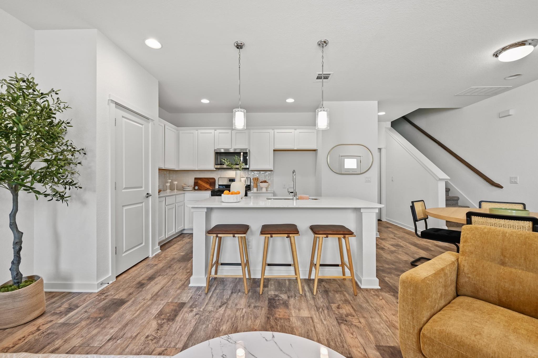 521 Burlington Dr # B, Buda, TX 78610