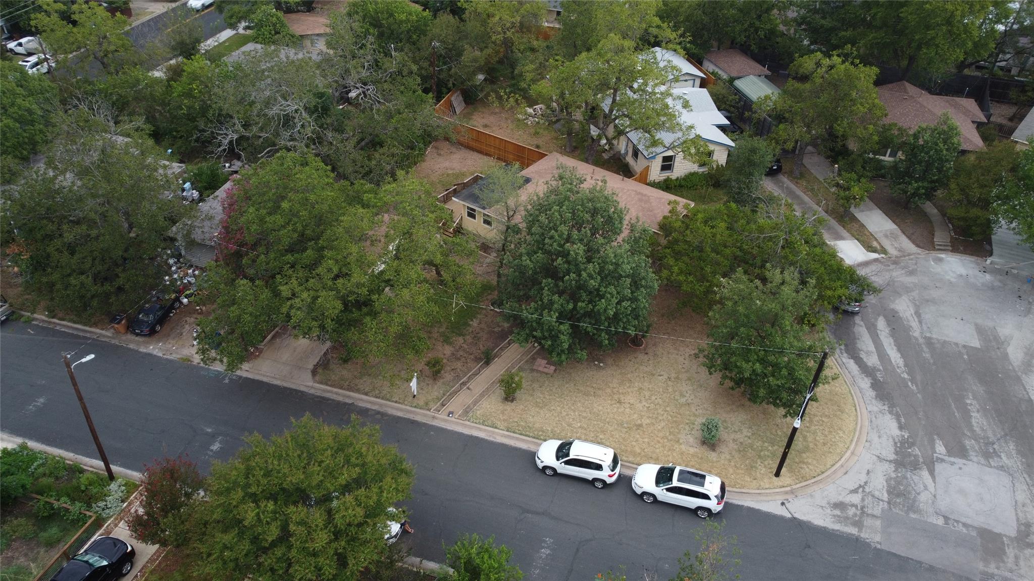 1310 Harriet Ct, Austin, TX 78756