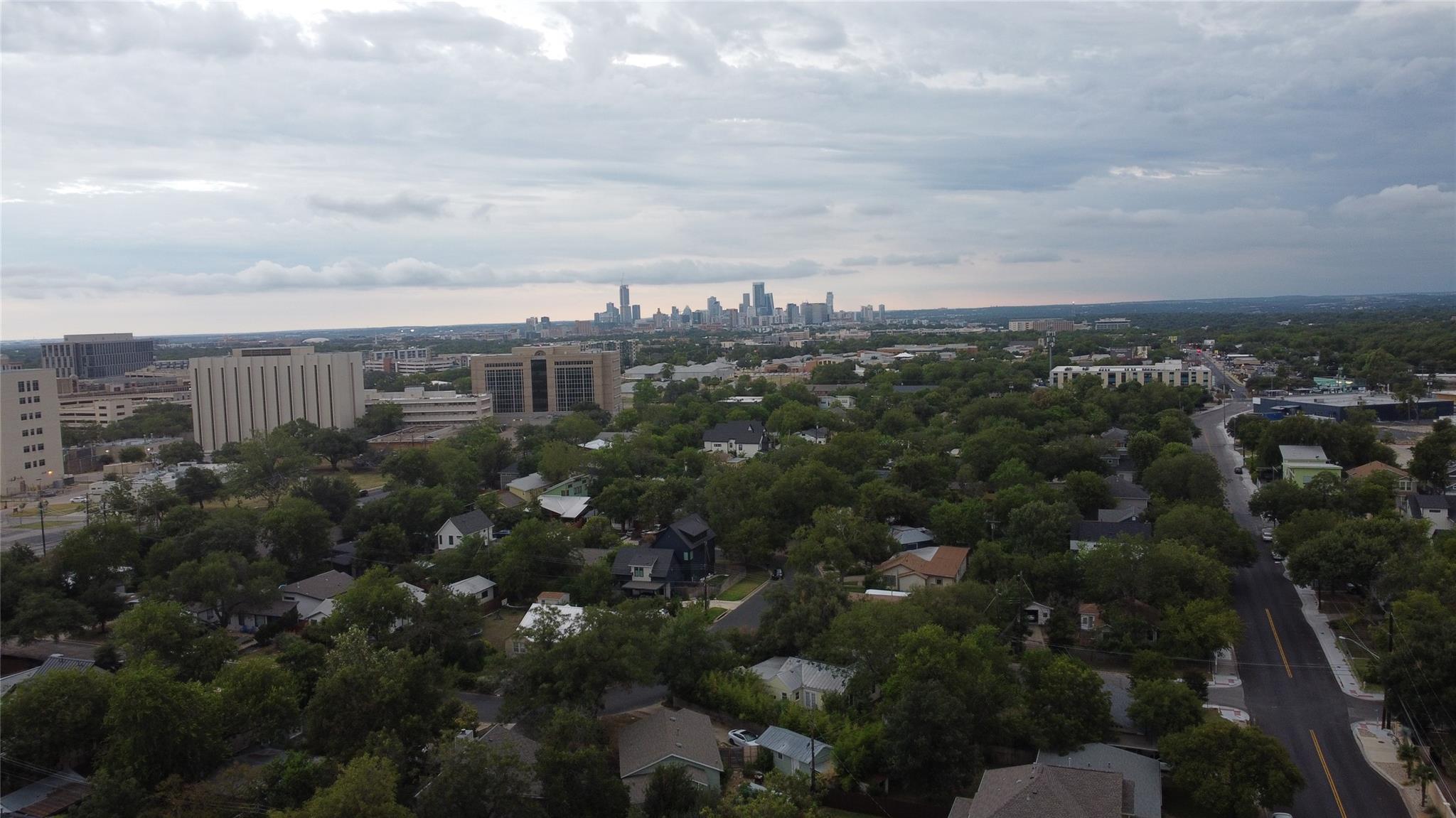 1310 Harriet Ct, Austin, TX 78756