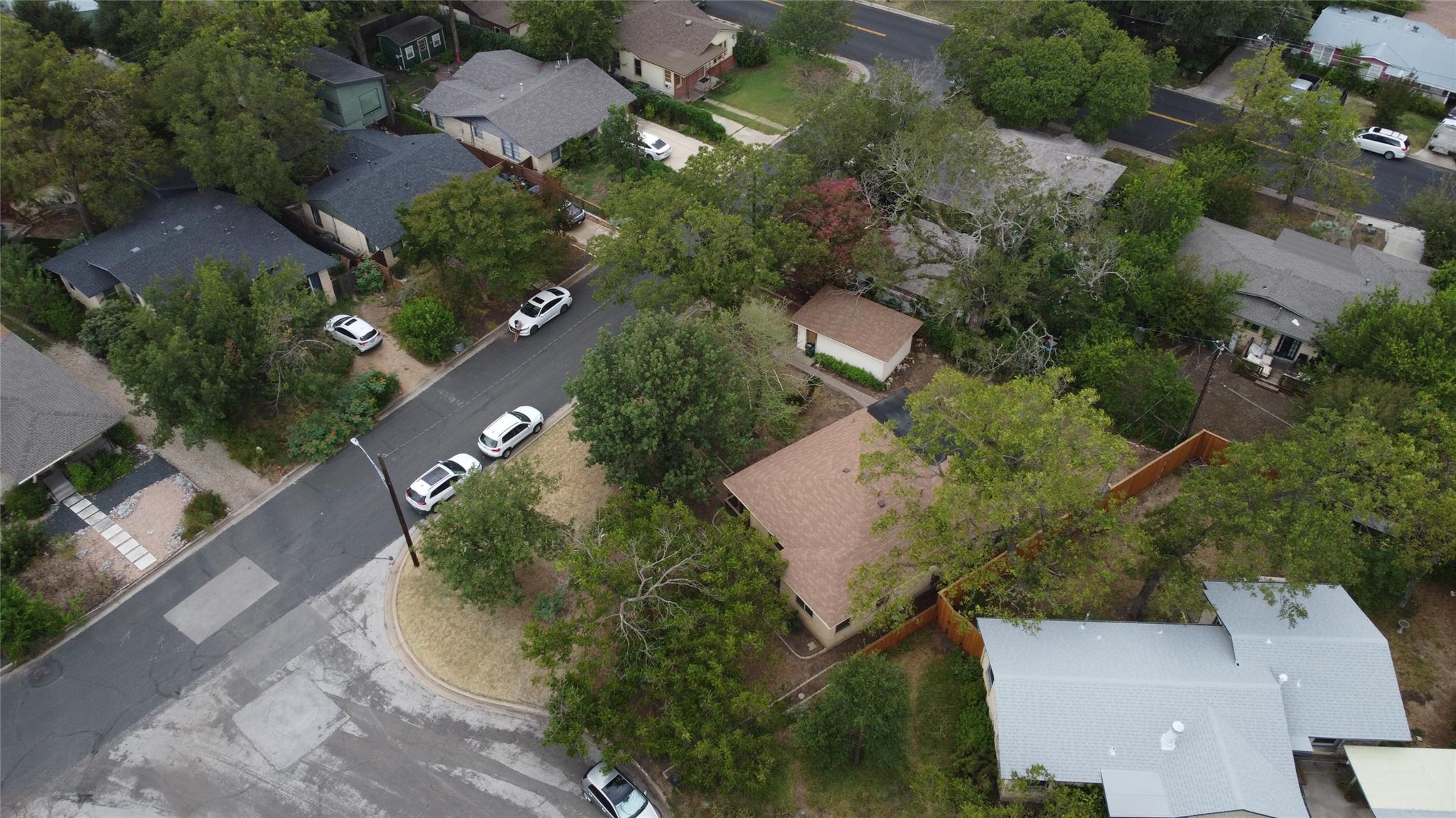 1310 Harriet Ct, Austin, TX 78756