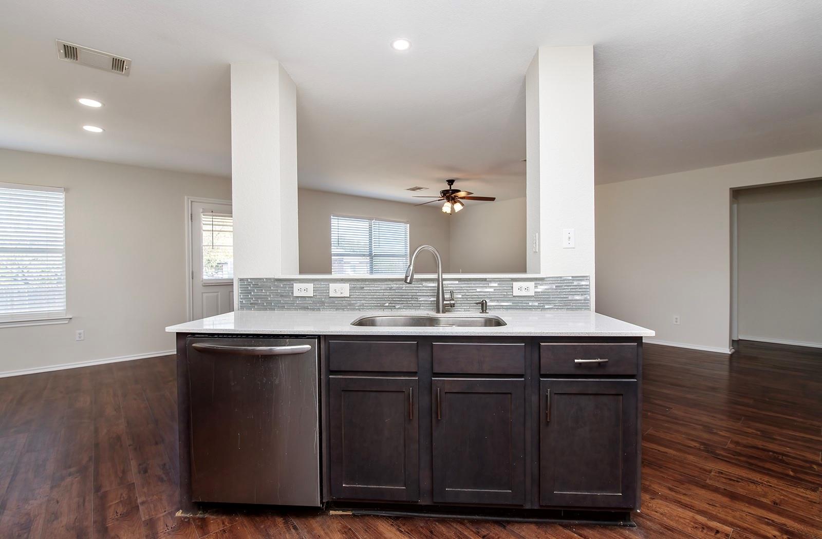 1004 Bluff Meadow Cv, Georgetown, TX 78626