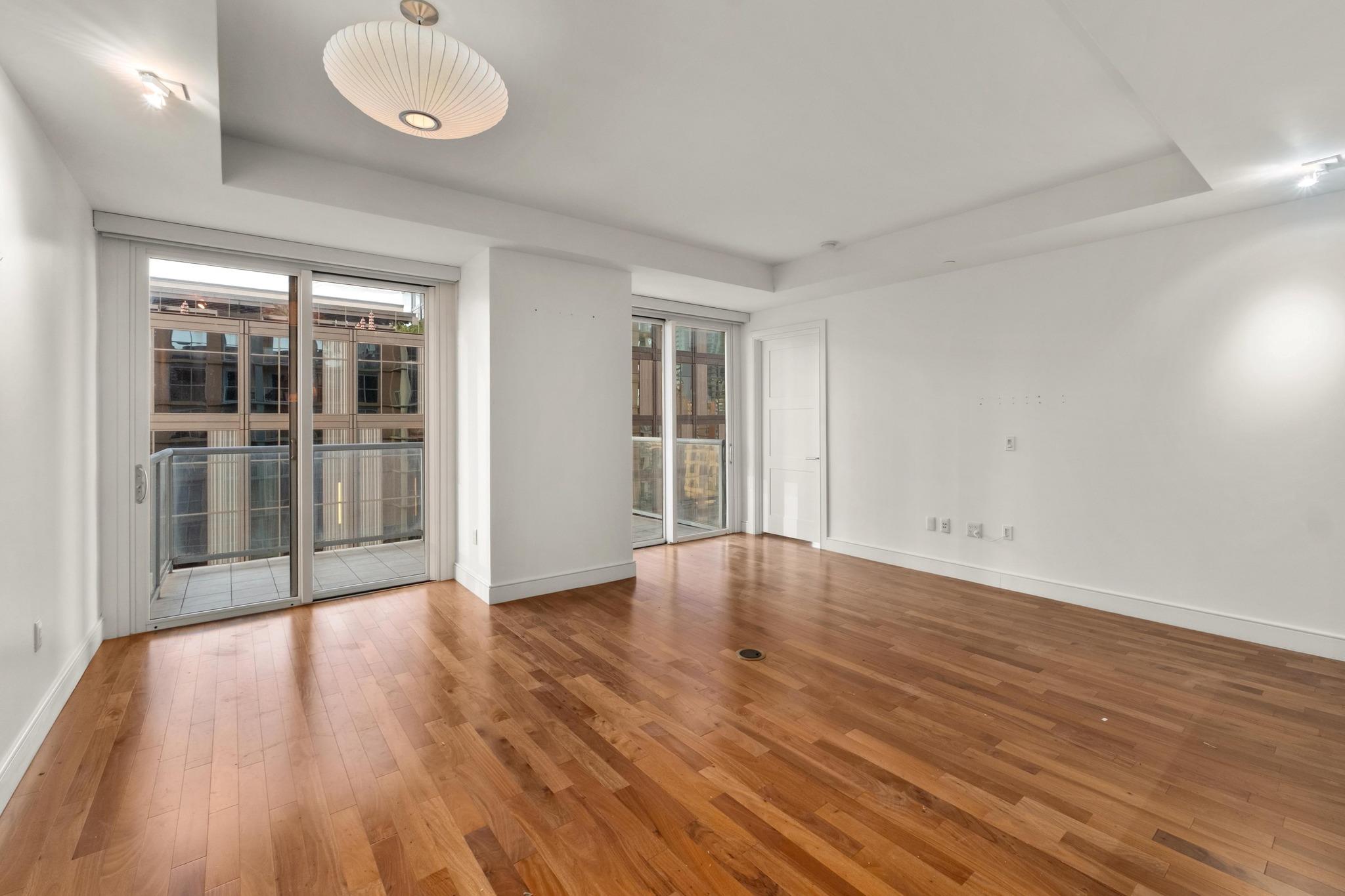 98 San Jacinto Blvd # 904, Austin, TX 78701