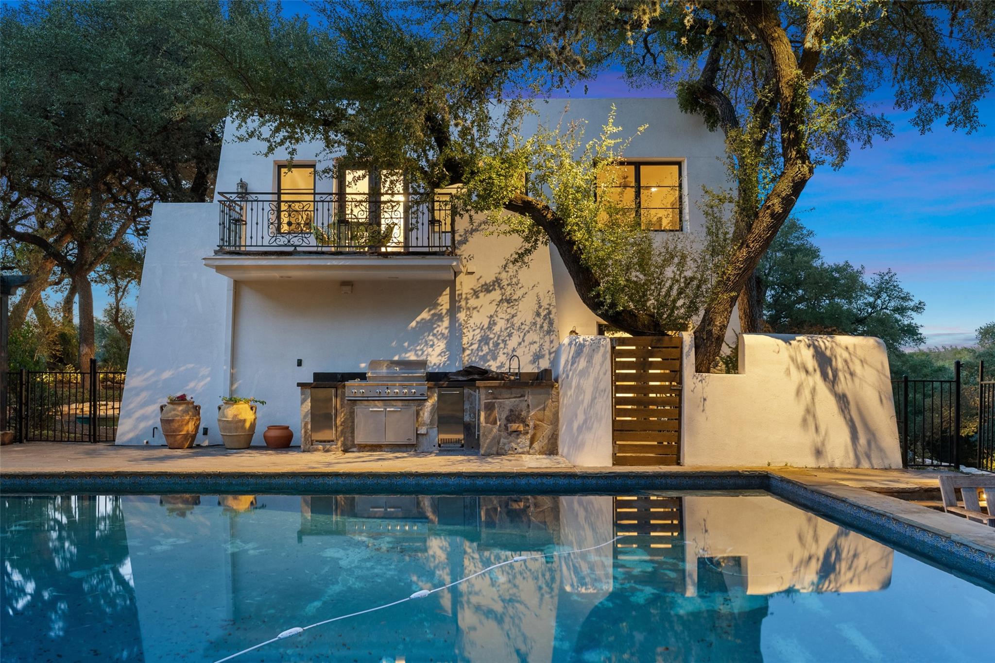 429 Sunfish St, Lakeway, TX 78734