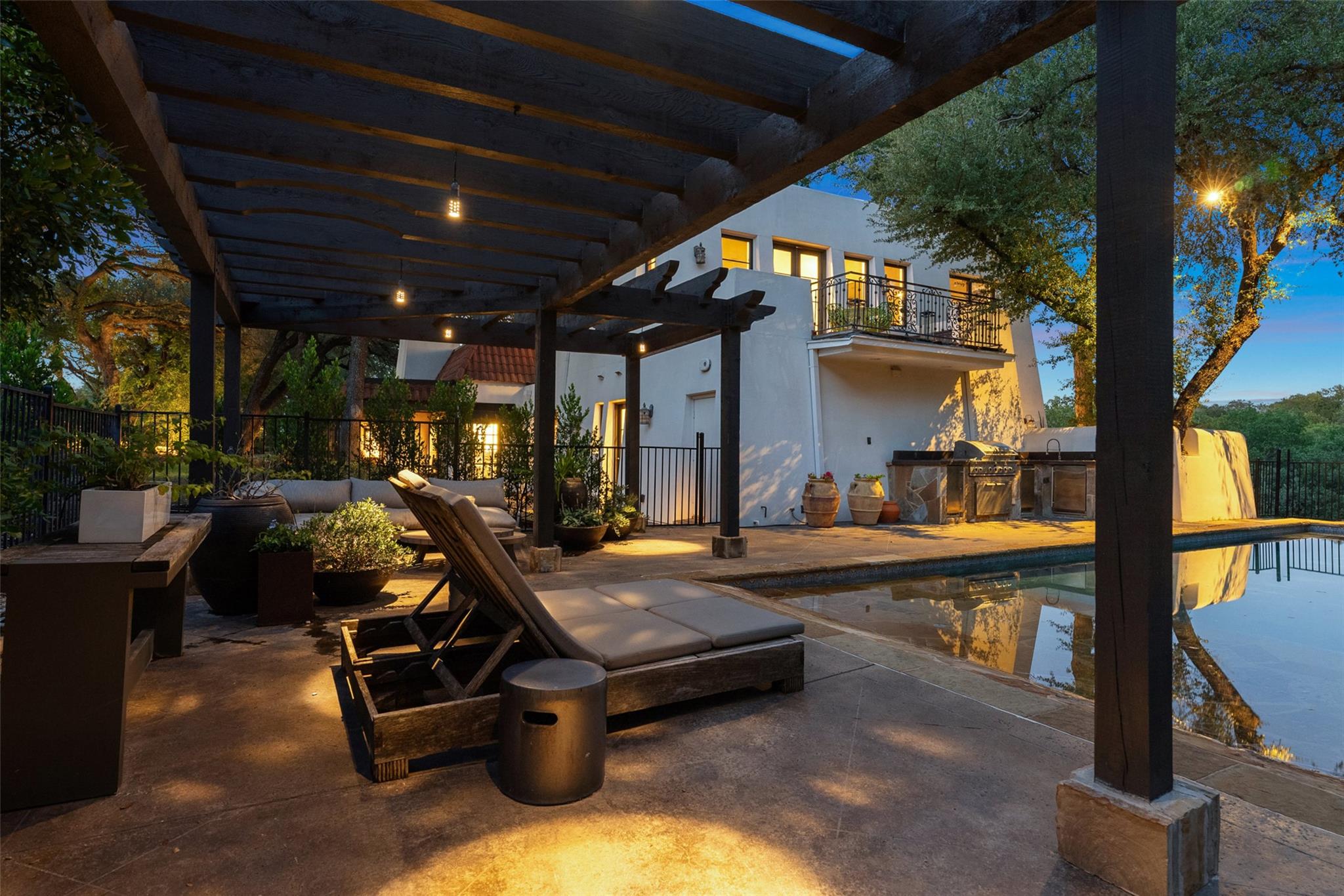 429 Sunfish St, Lakeway, TX 78734