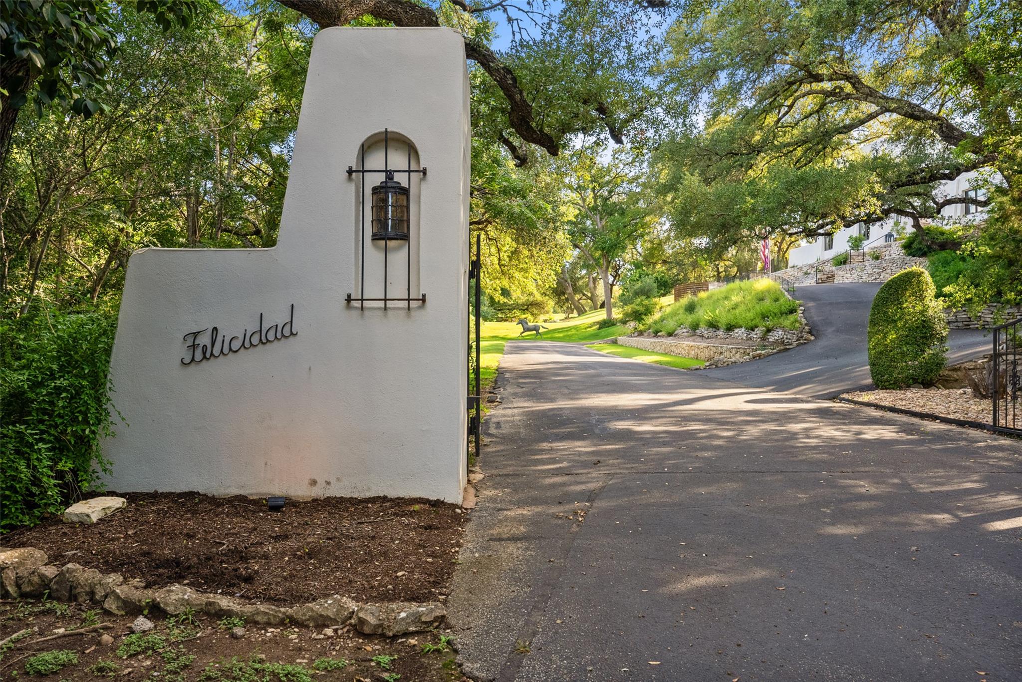 429 Sunfish St, Lakeway, TX 78734