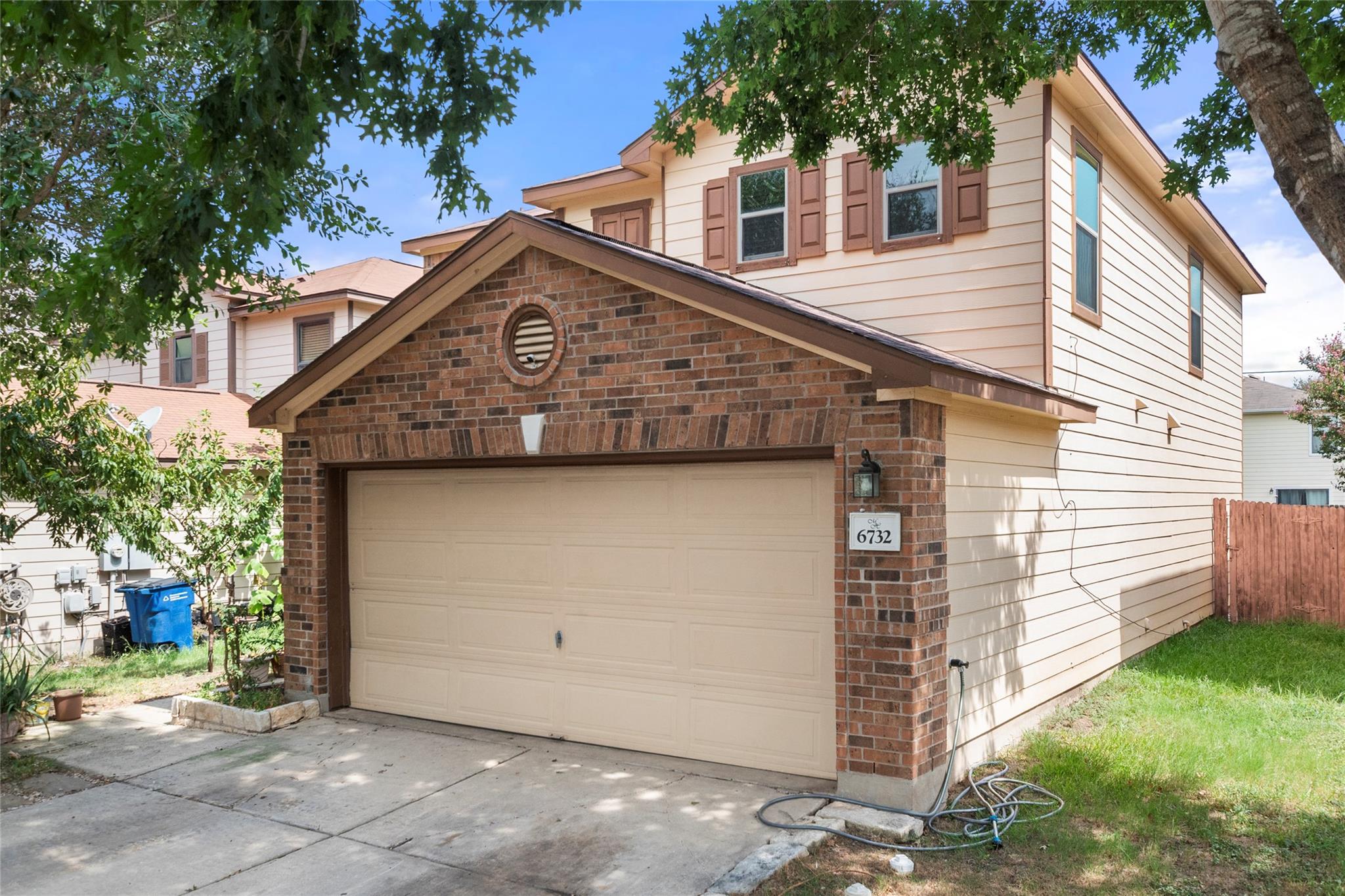 6732 Derby Downs Dr, Austin, TX 78747