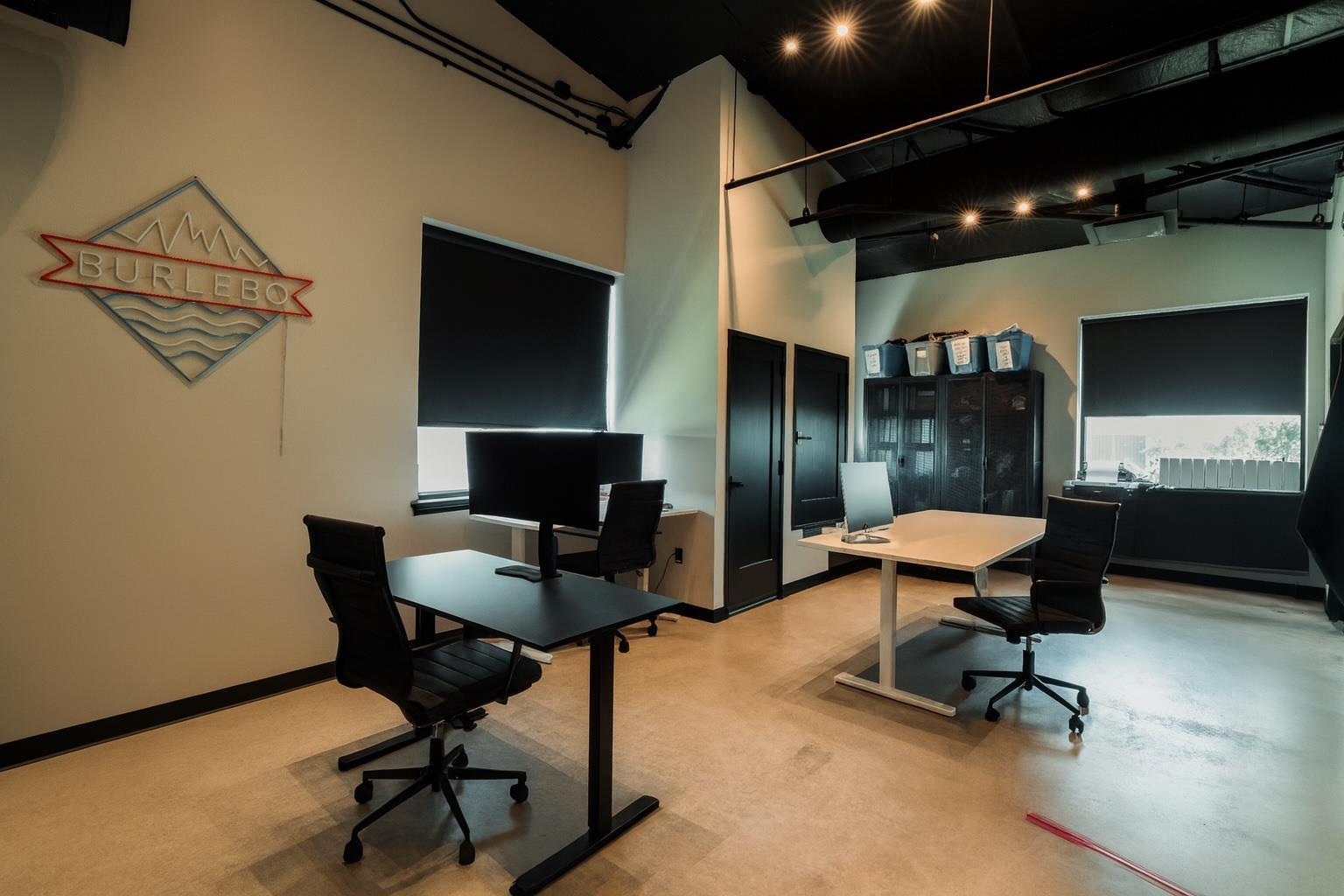 195 American Way, Dripping Springs, TX 78620