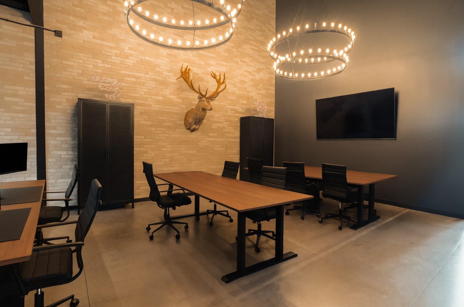 195 American Way, Dripping Springs, TX 78620