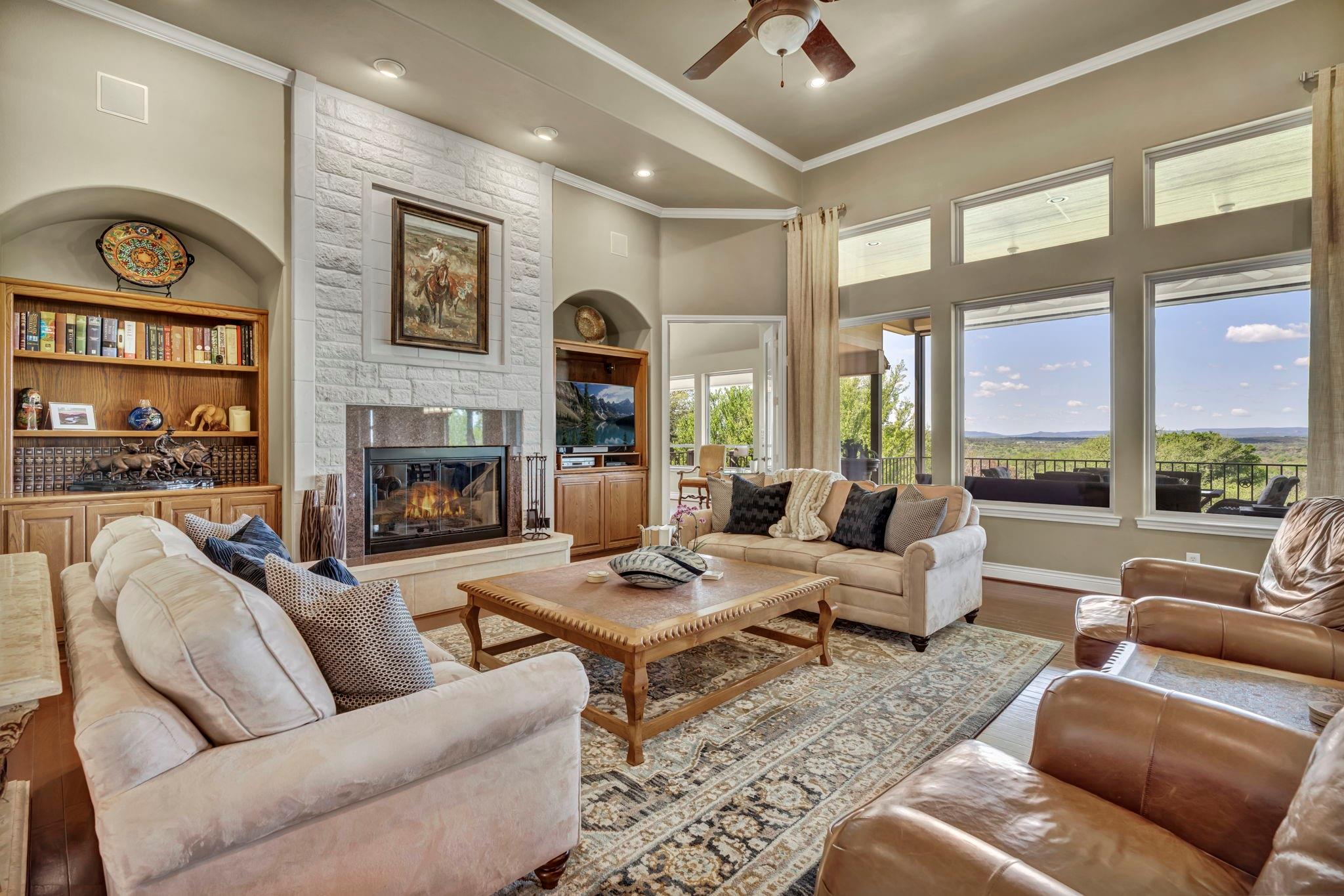 310 The Hills Rd, Horseshoe Bay, TX 78657