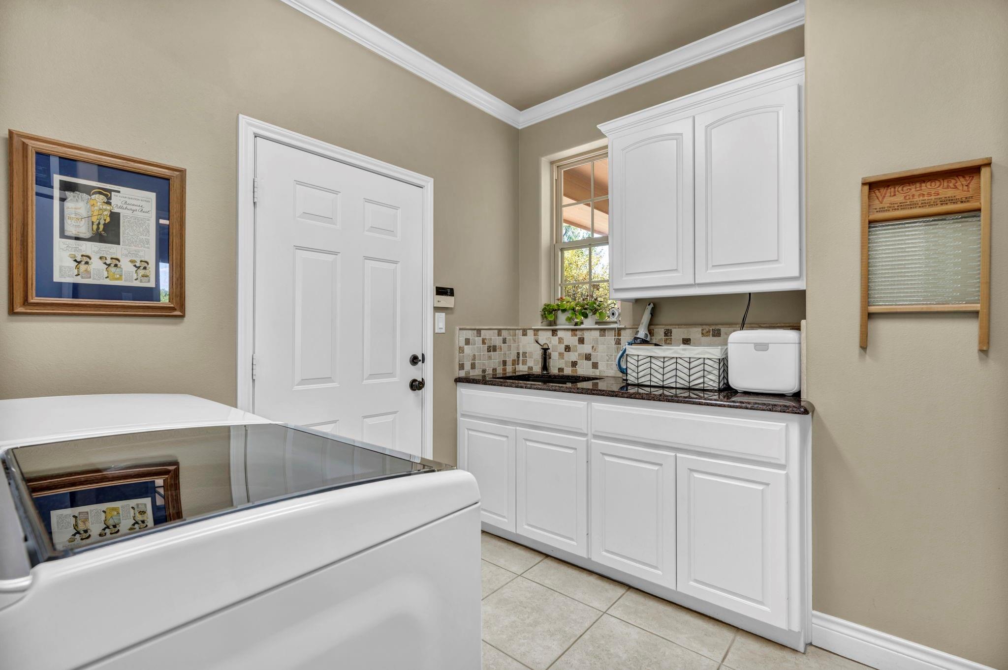 310 The Hills Rd, Horseshoe Bay, TX 78657