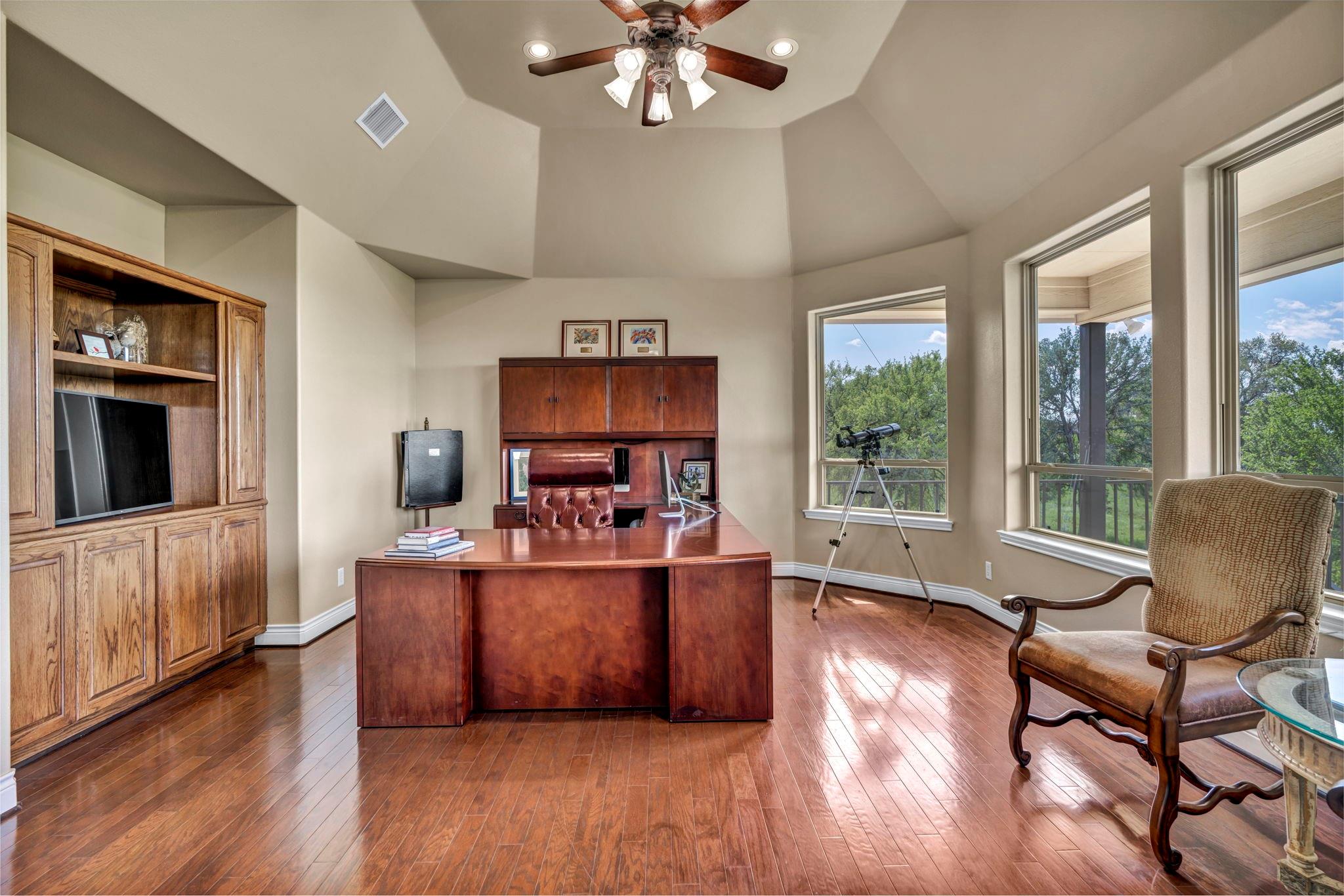 310 The Hills Rd, Horseshoe Bay, TX 78657