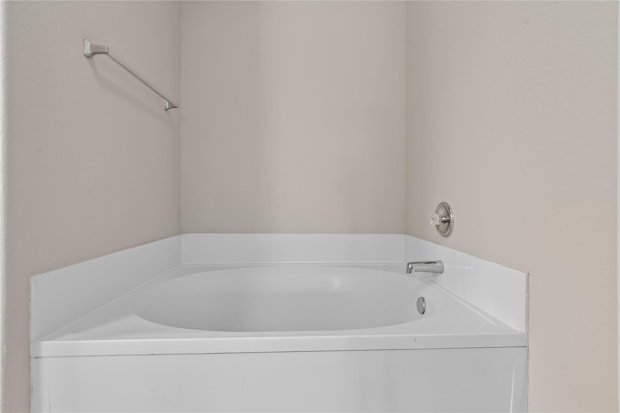 172 Coreopsis Cv, Kyle, TX 78640