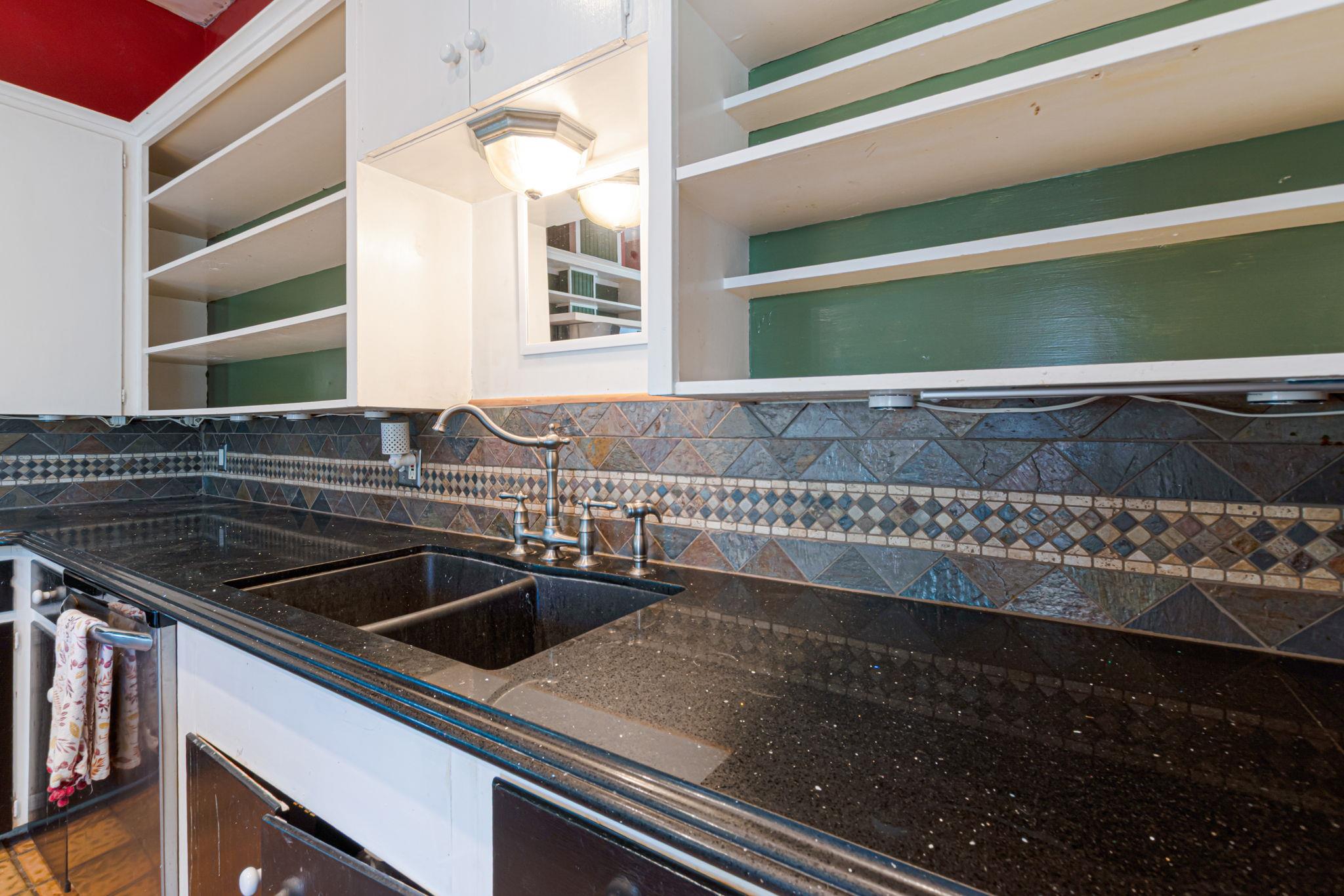 106 S Howe St, Lampasas, TX 76550