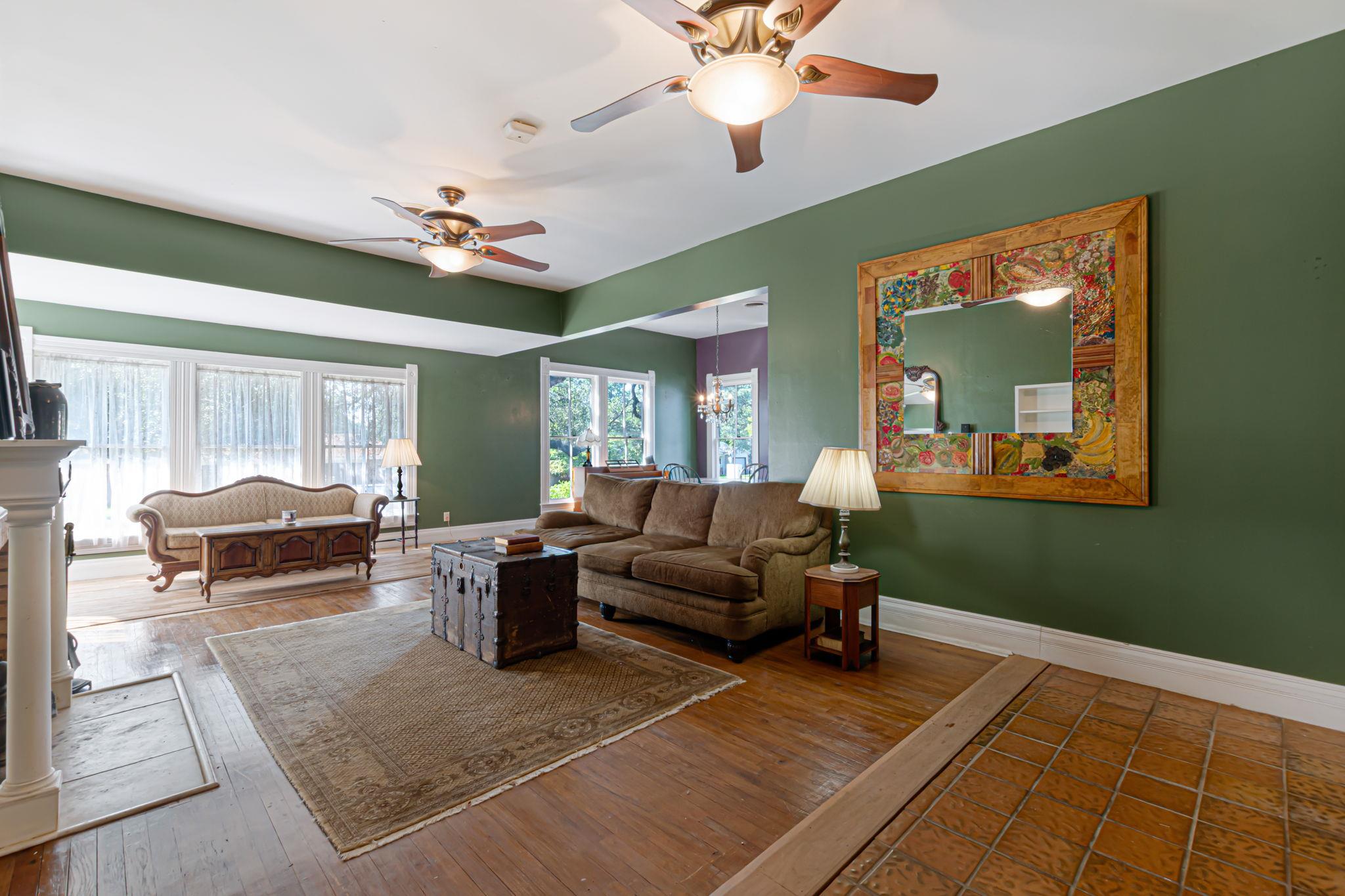 106 S Howe St, Lampasas, TX 76550