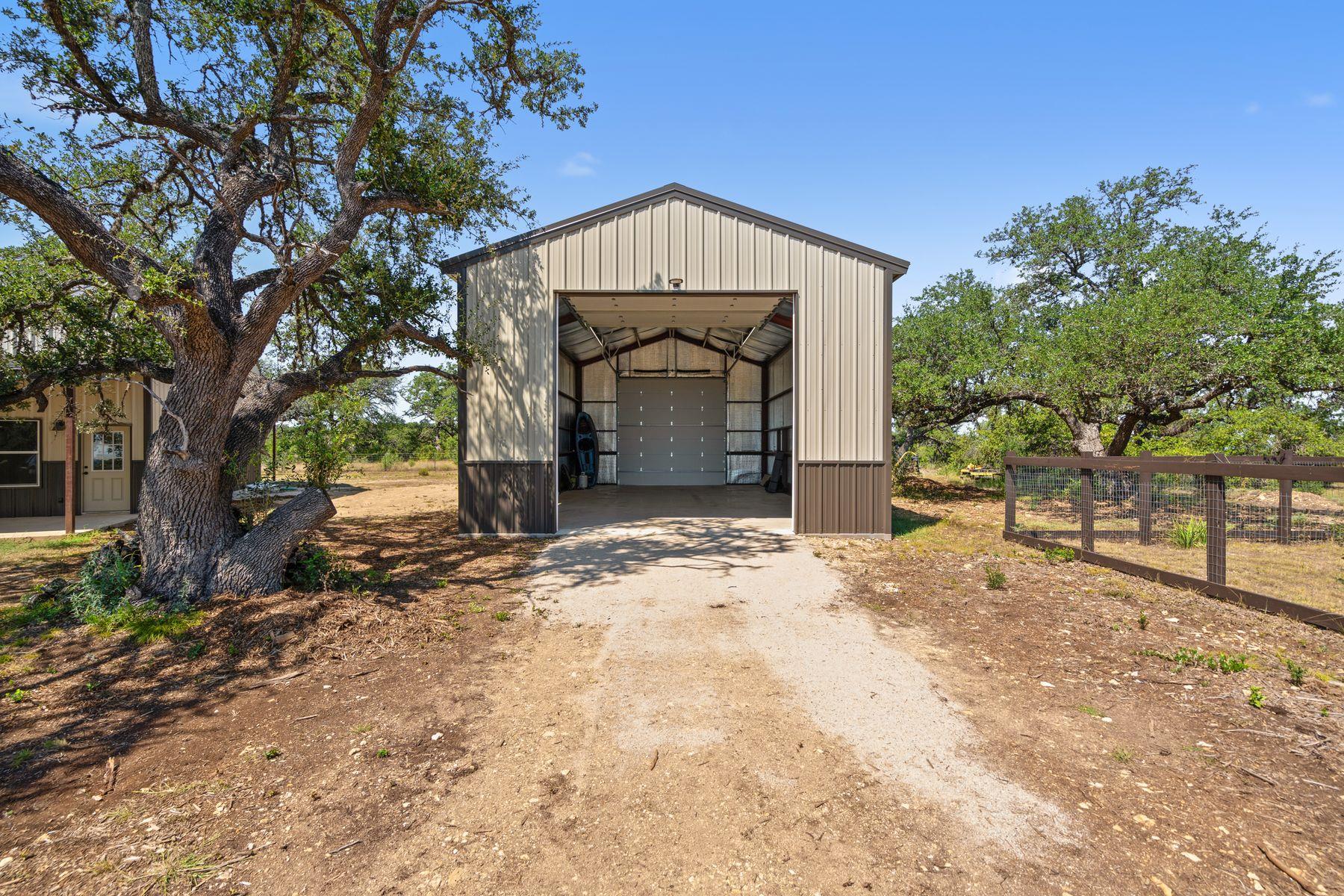 291 Southwick Ranch Rd, Johnson City, TX 78636