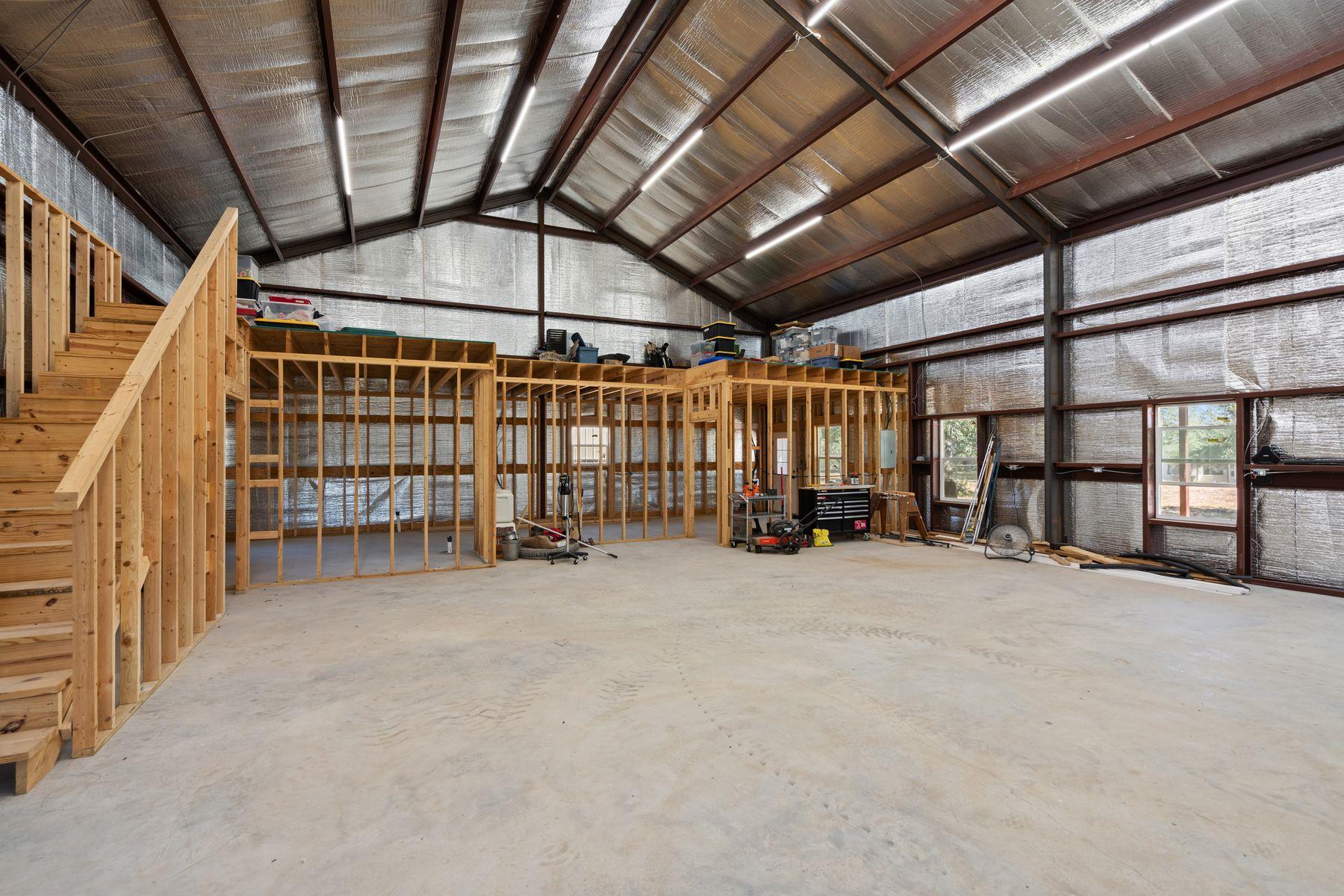 291 Southwick Ranch Rd, Johnson City, TX 78636