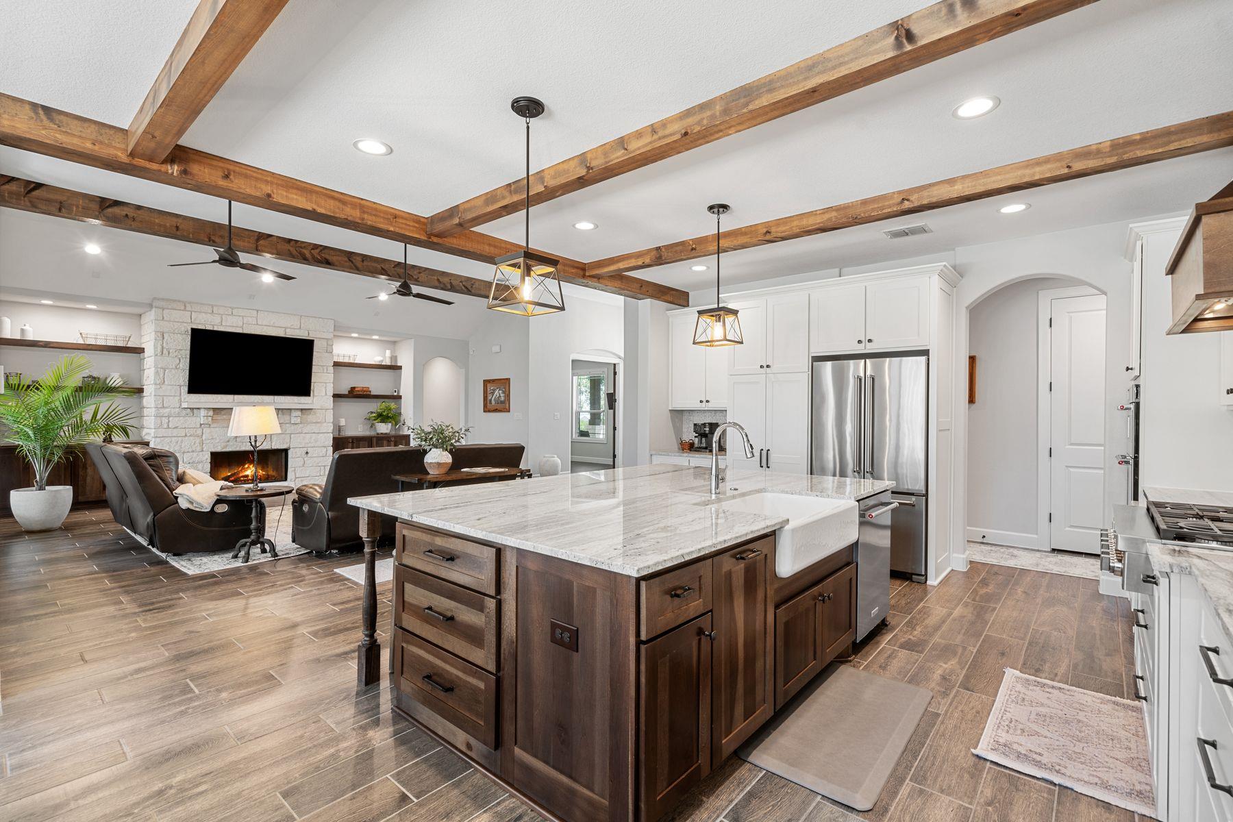 291 Southwick Ranch Rd, Johnson City, TX 78636