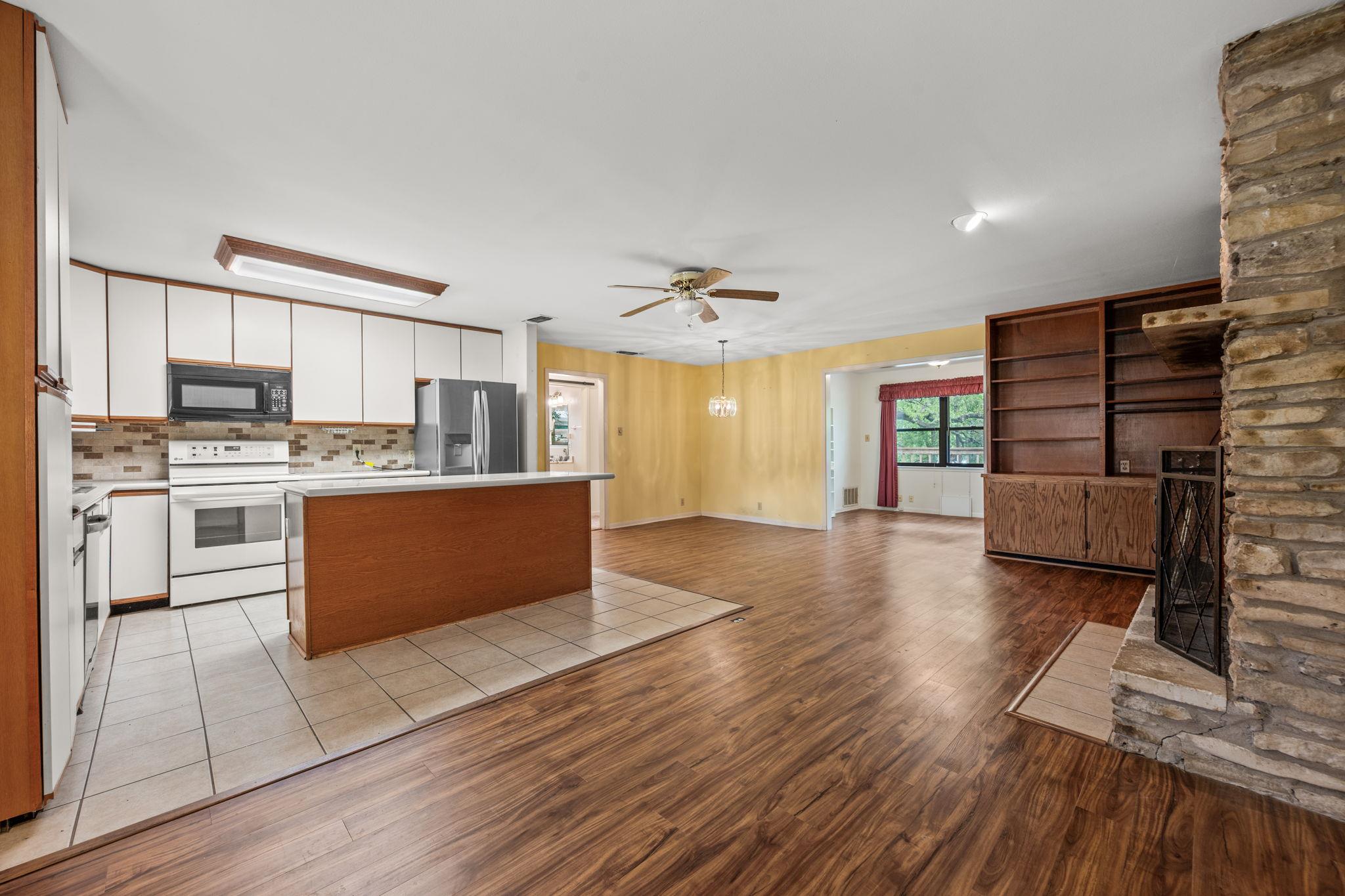 18215 Ledge St, Jonestown, TX 78645