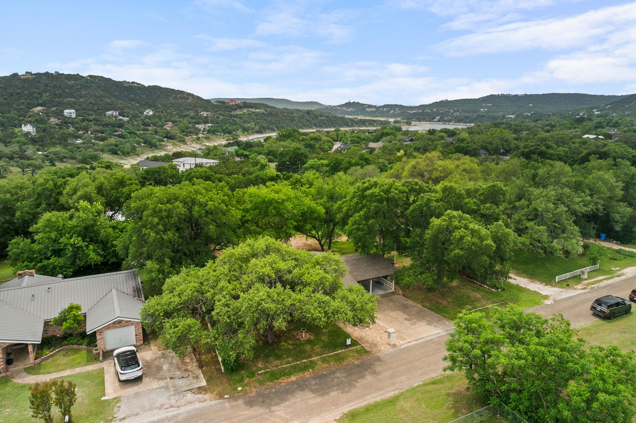 18215 Ledge St, Jonestown, TX 78645