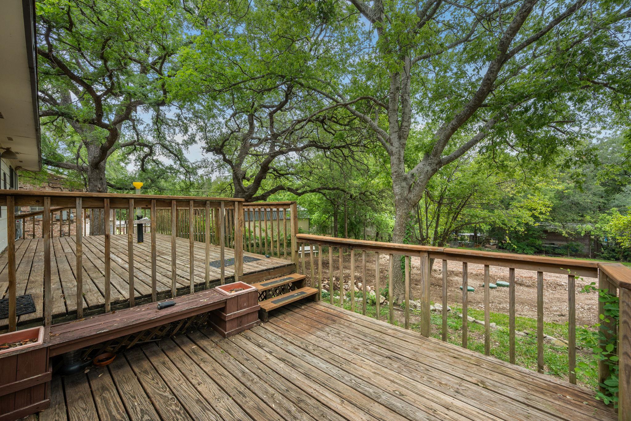 18215 Ledge St, Jonestown, TX 78645