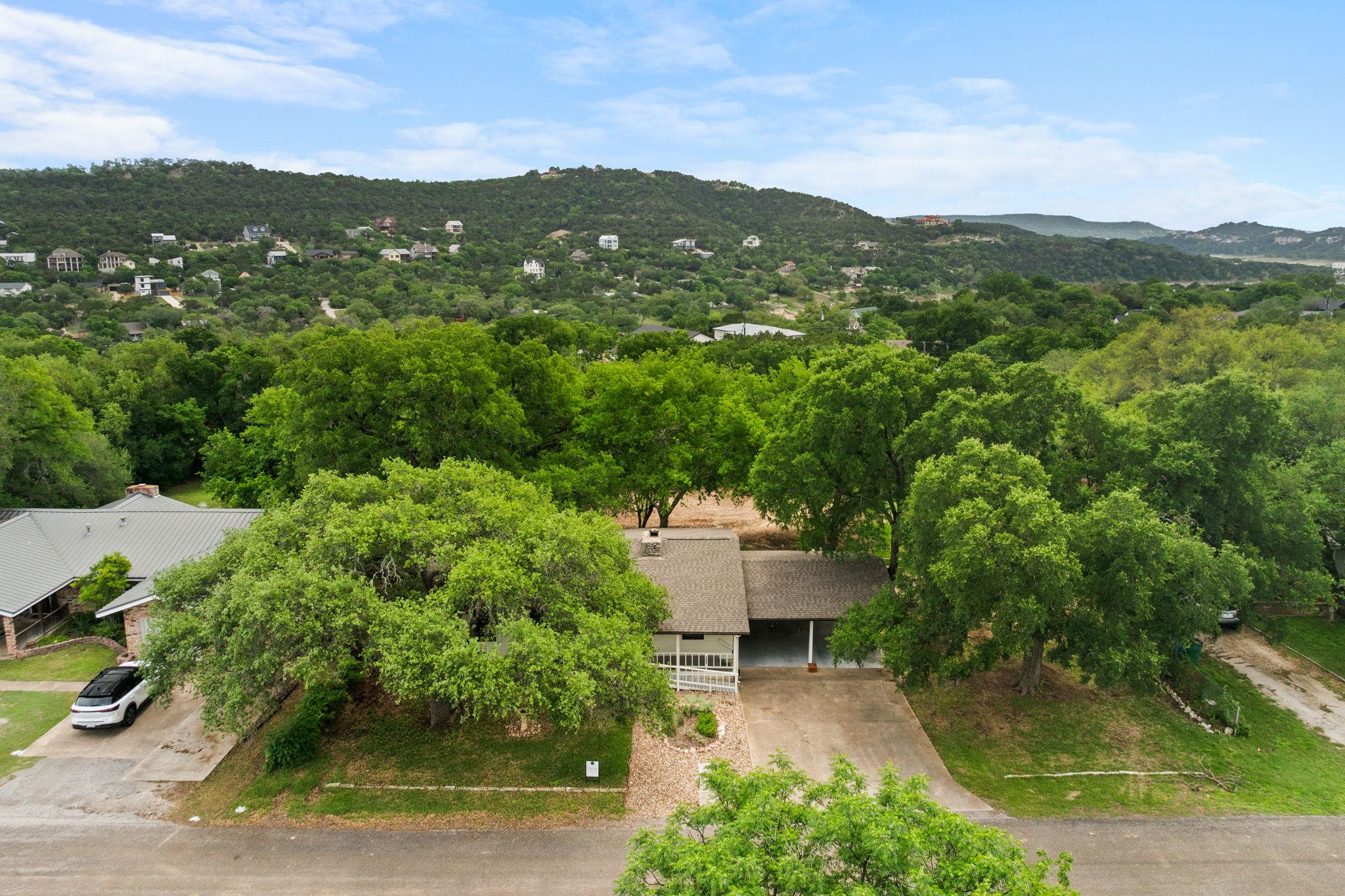 18215 Ledge St, Jonestown, TX 78645