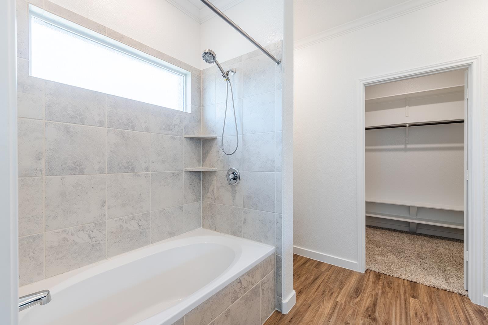 305 Arnage Dr, Hutto, TX 78634