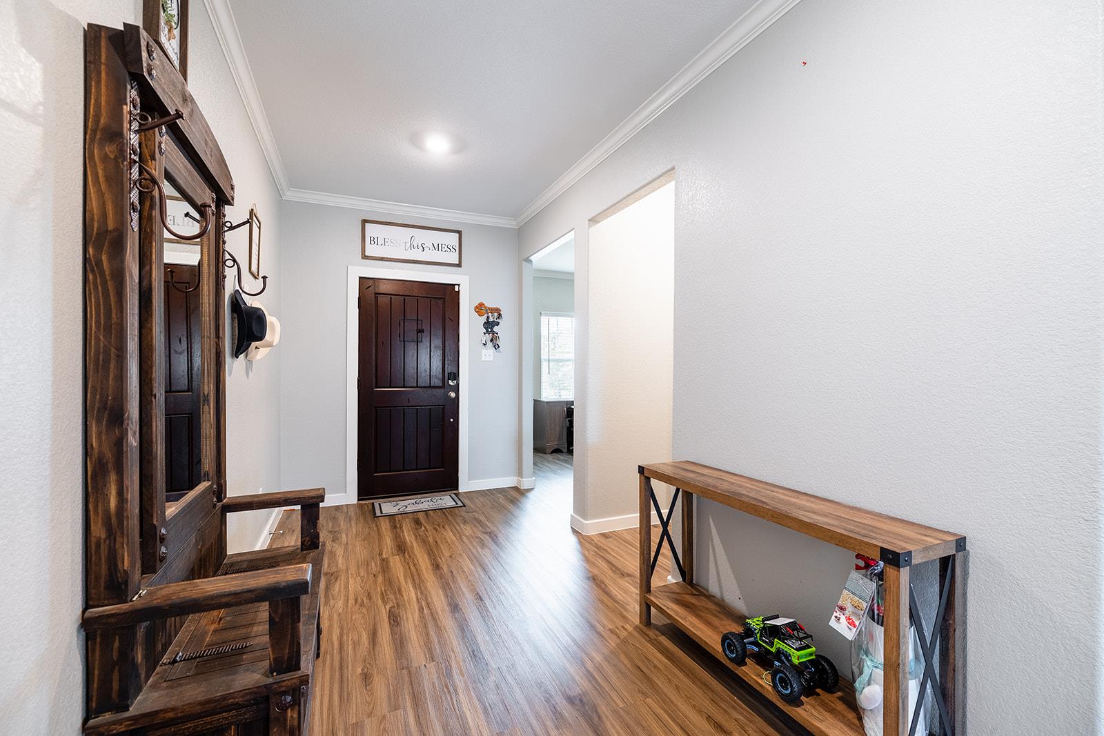 305 Arnage Dr, Hutto, TX 78634