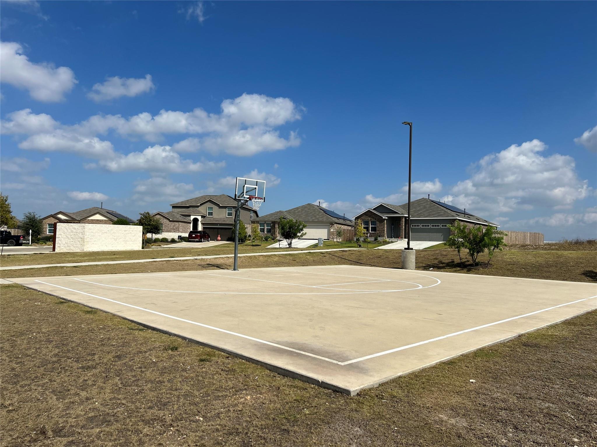 341 Escondido Cir, San Marcos, TX 78666