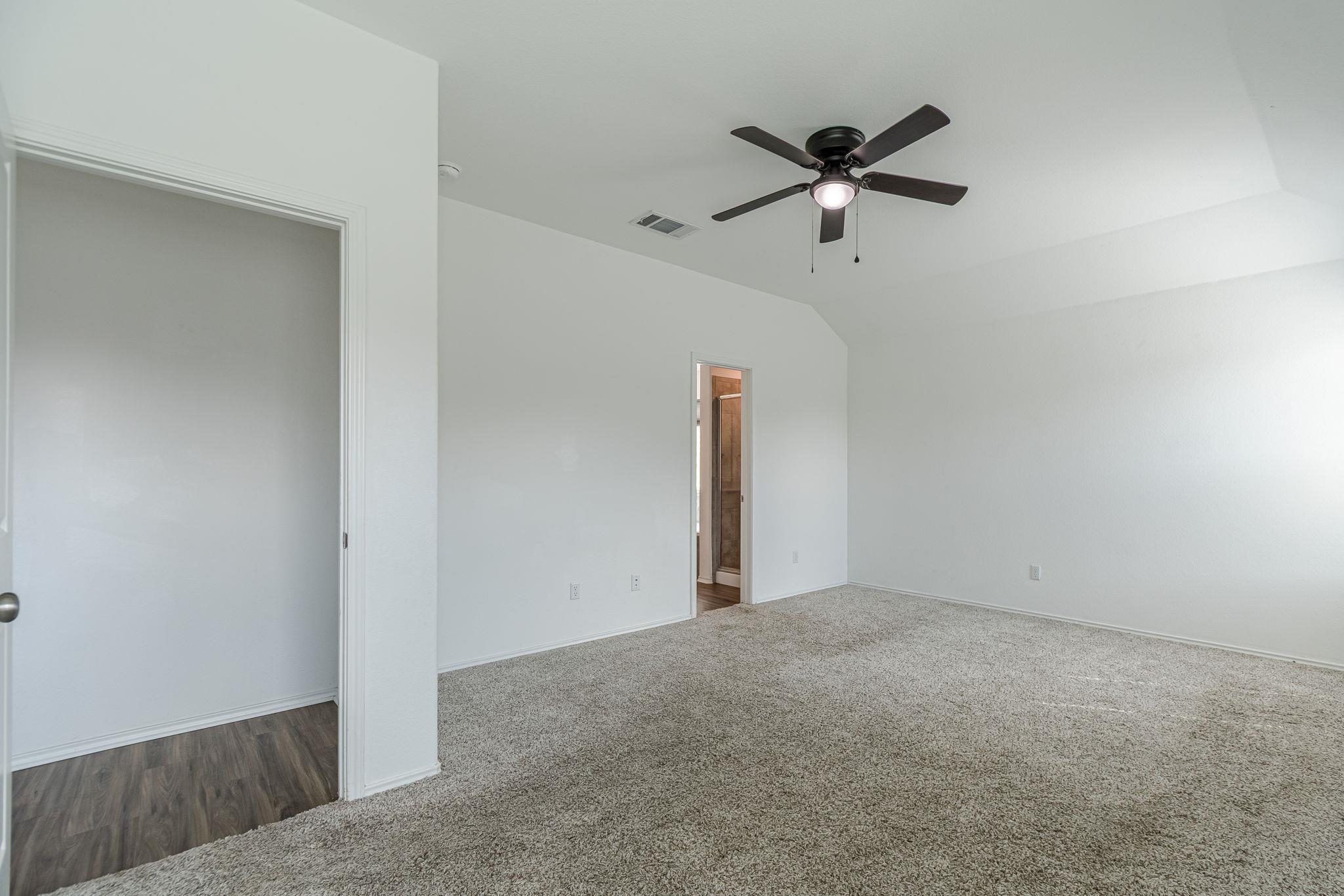 341 Escondido Cir, San Marcos, TX 78666